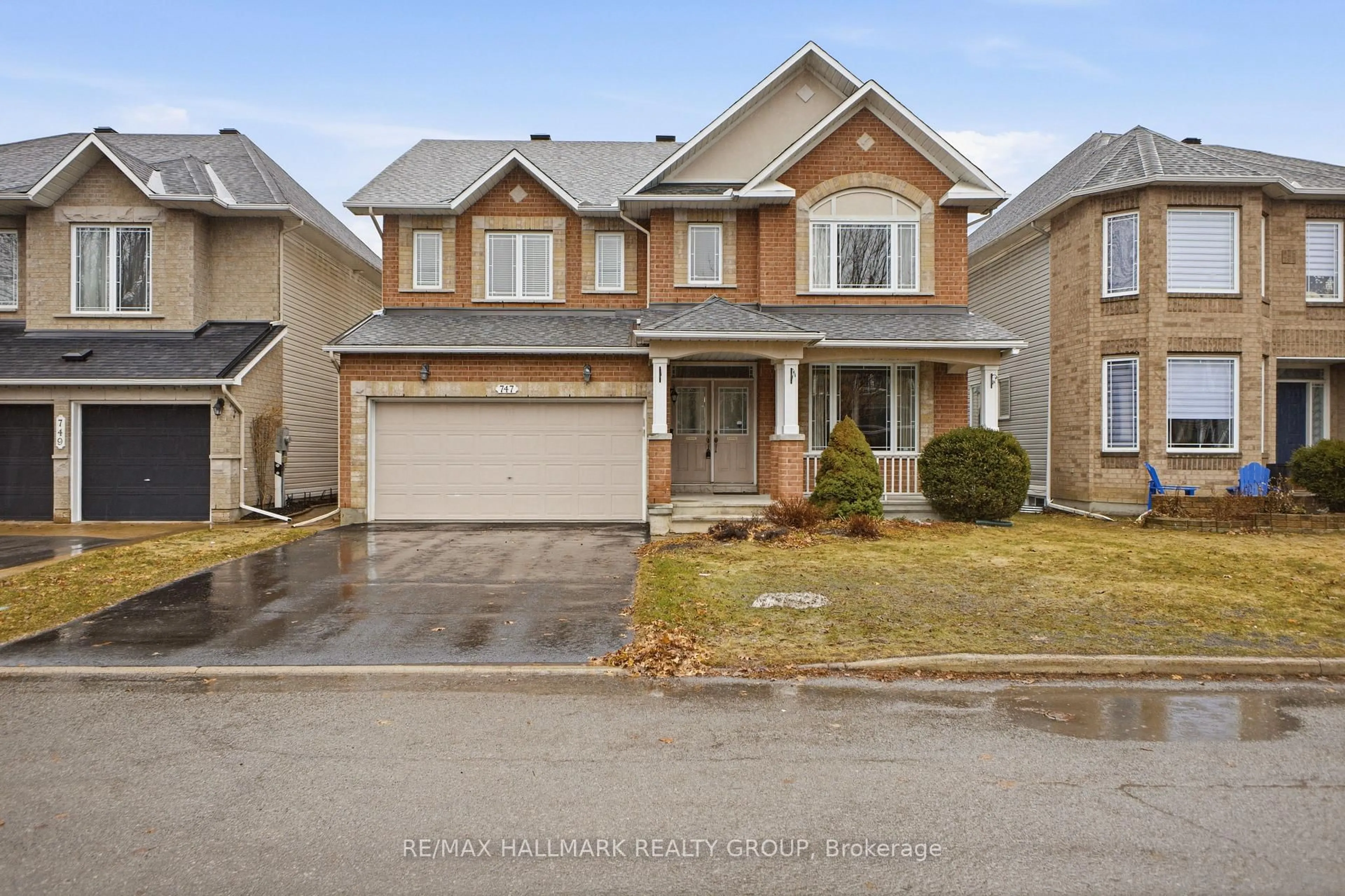 Unknown for 747 Larcastle Circ, Ottawa Ontario K4A 4Z2
