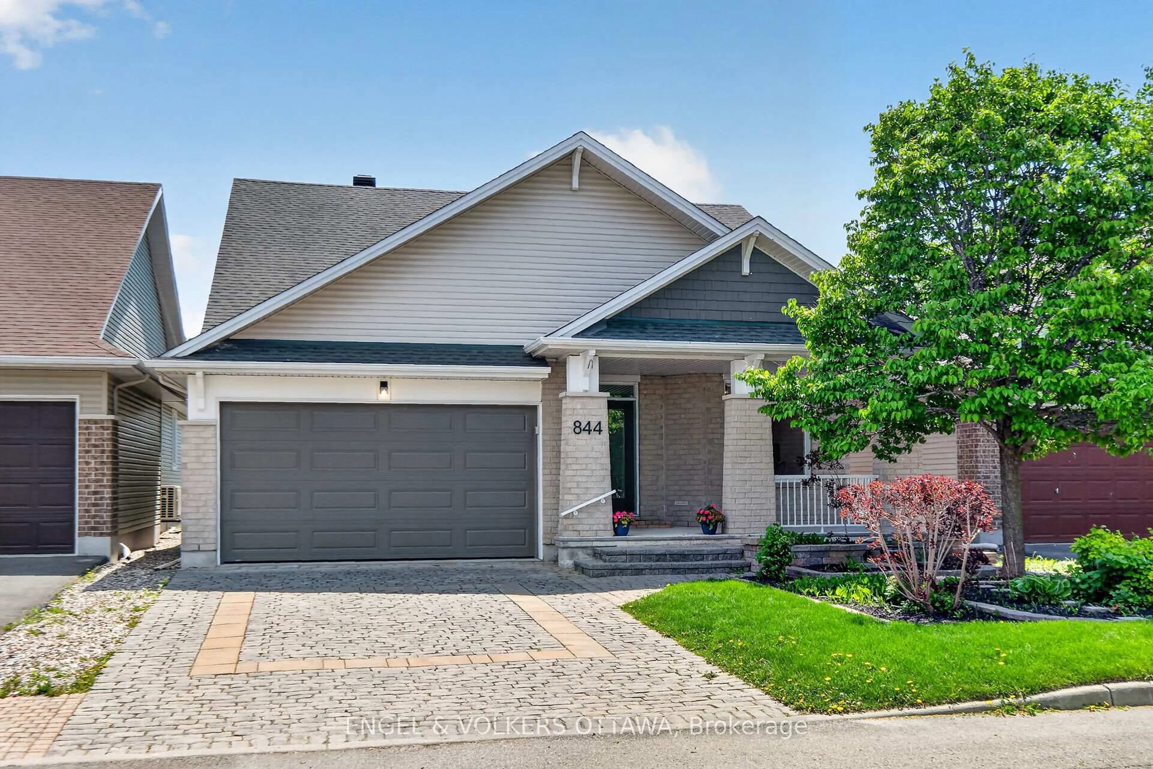 Unknown for 844 Swallowtail Cres, Ottawa Ontario K4A 4M5