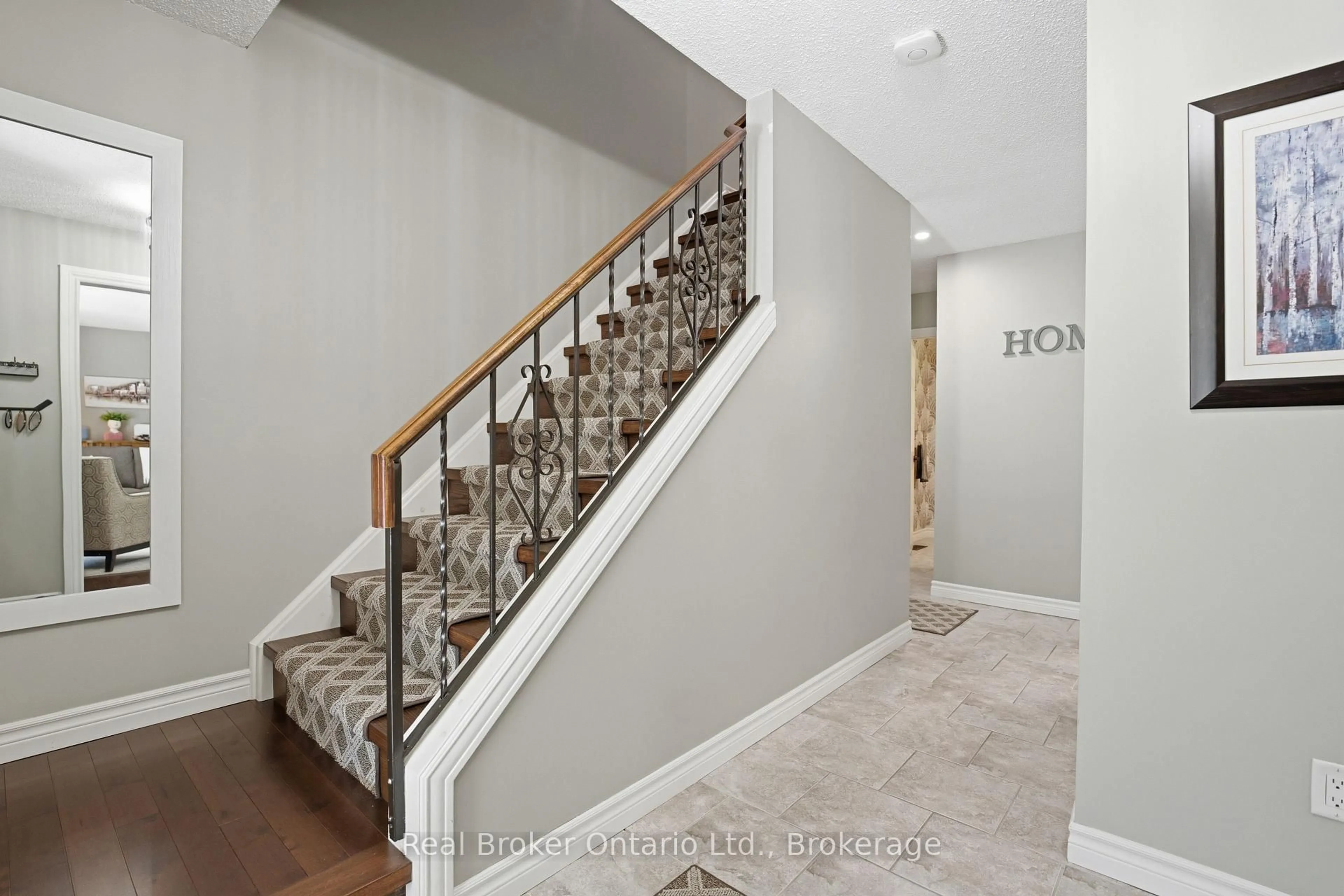 Stairs for 49 Greenfield Rd, Brantford Ontario N3R 6Z4