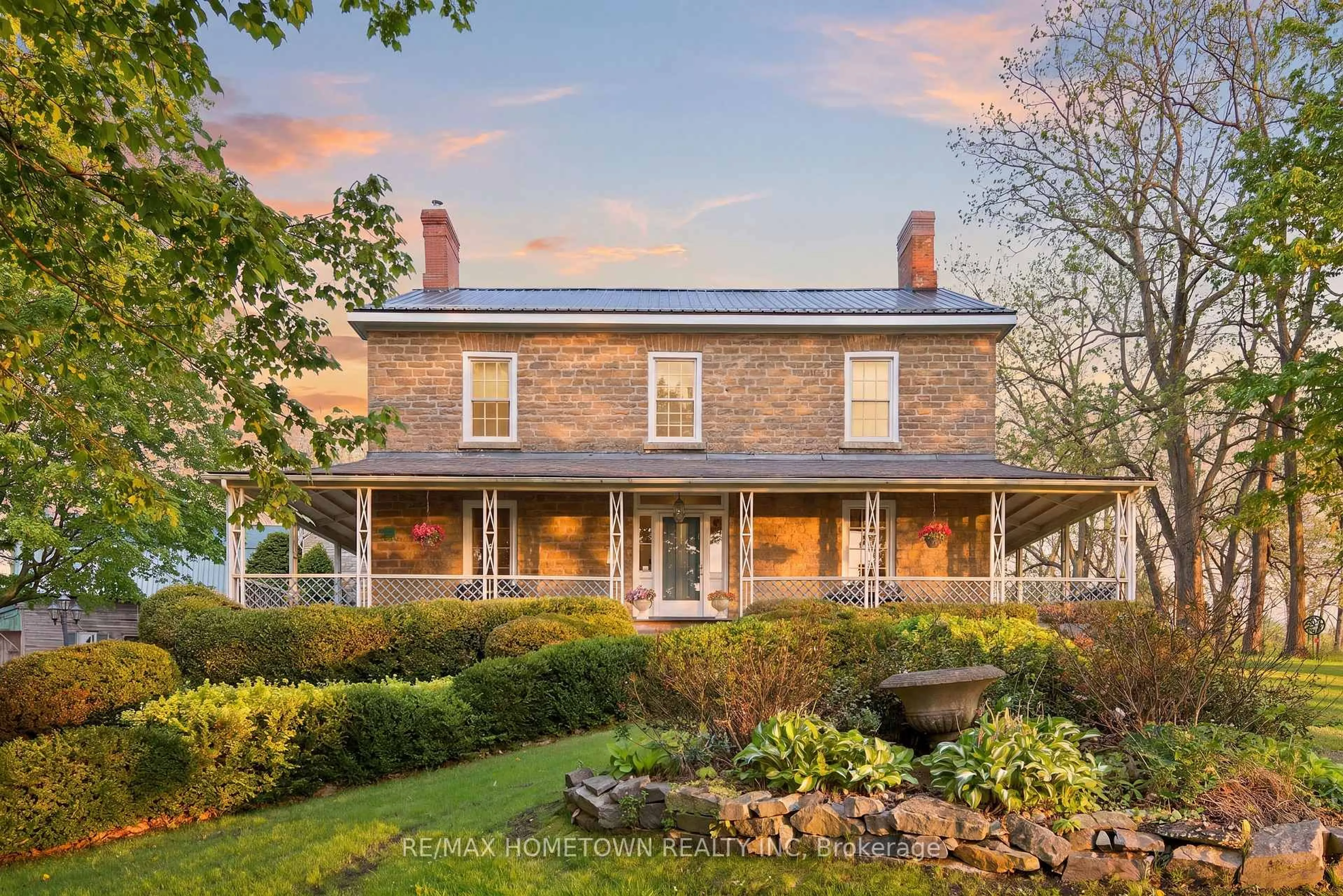 Home with brick exterior material, building for 18 Main St, Elizabethtown-Kitley Ontario K0E 1M0