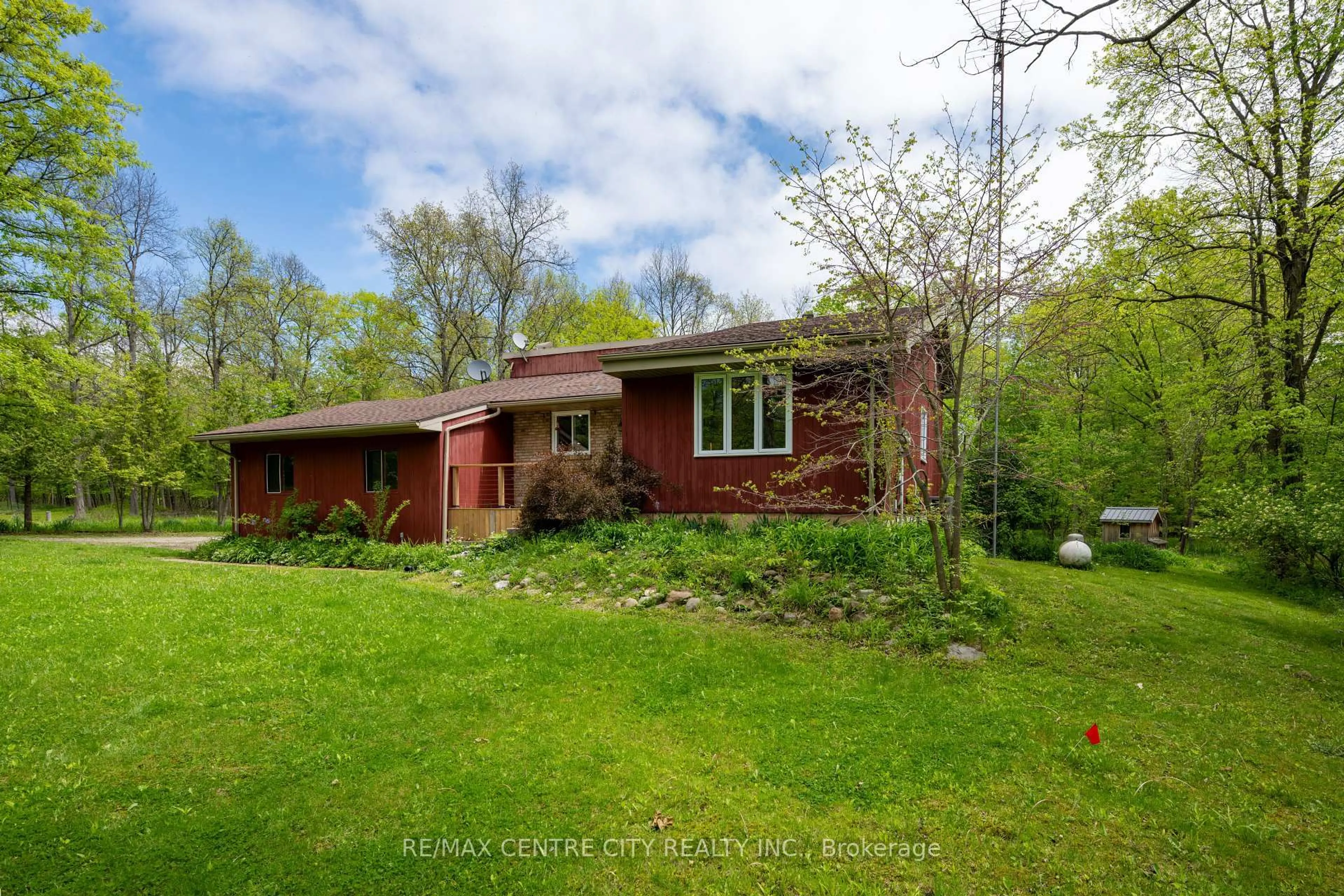 A pic from outside/outdoor area/front of a property/back of a property/a pic from drone, water/lake/river/ocean view for 26046 Kerwood Rd, Adelaide Metcalfe Ontario N7G 3H5