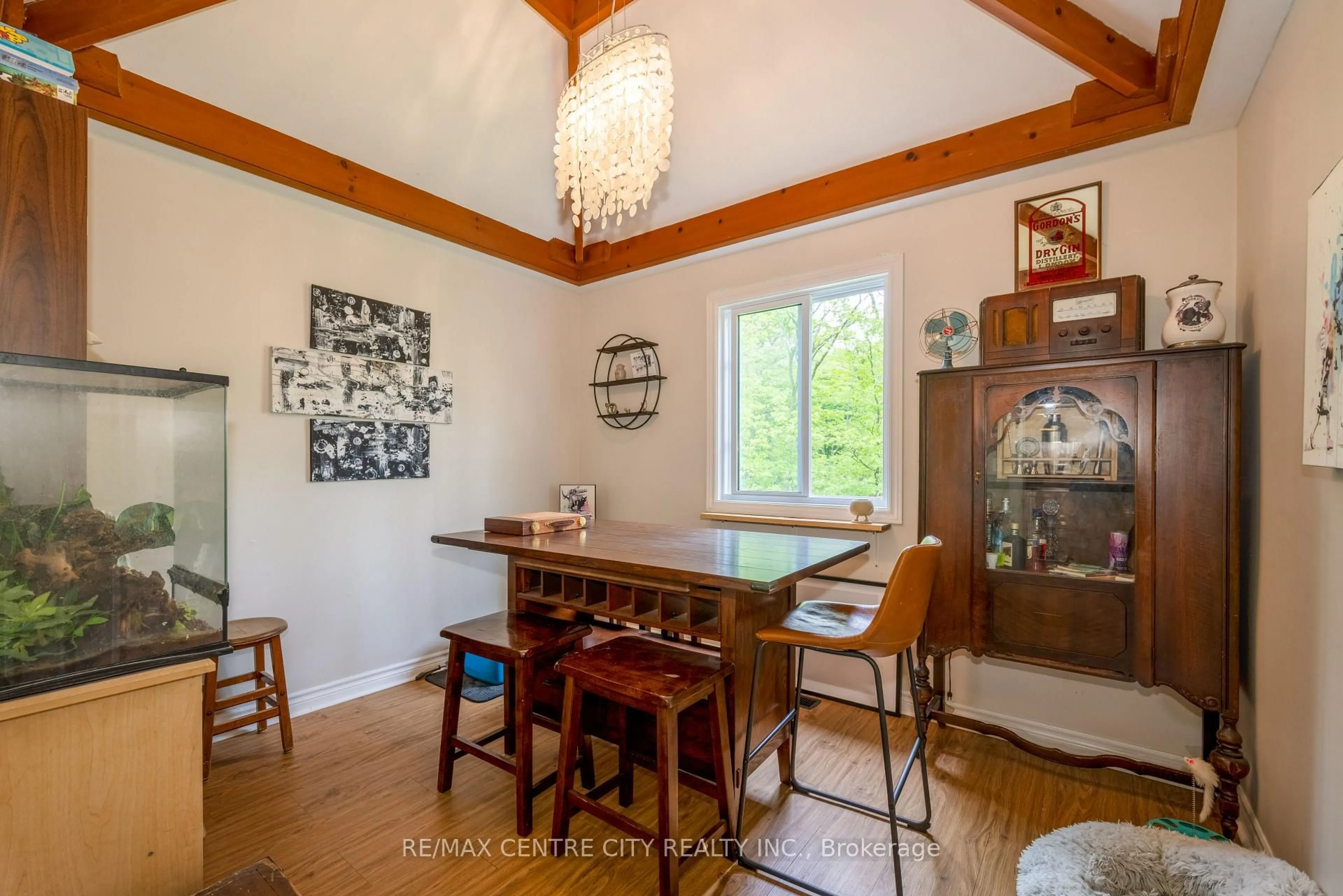 Dining room, ceramic/tile floor for 26046 Kerwood Rd, Adelaide Metcalfe Ontario N7G 3H5