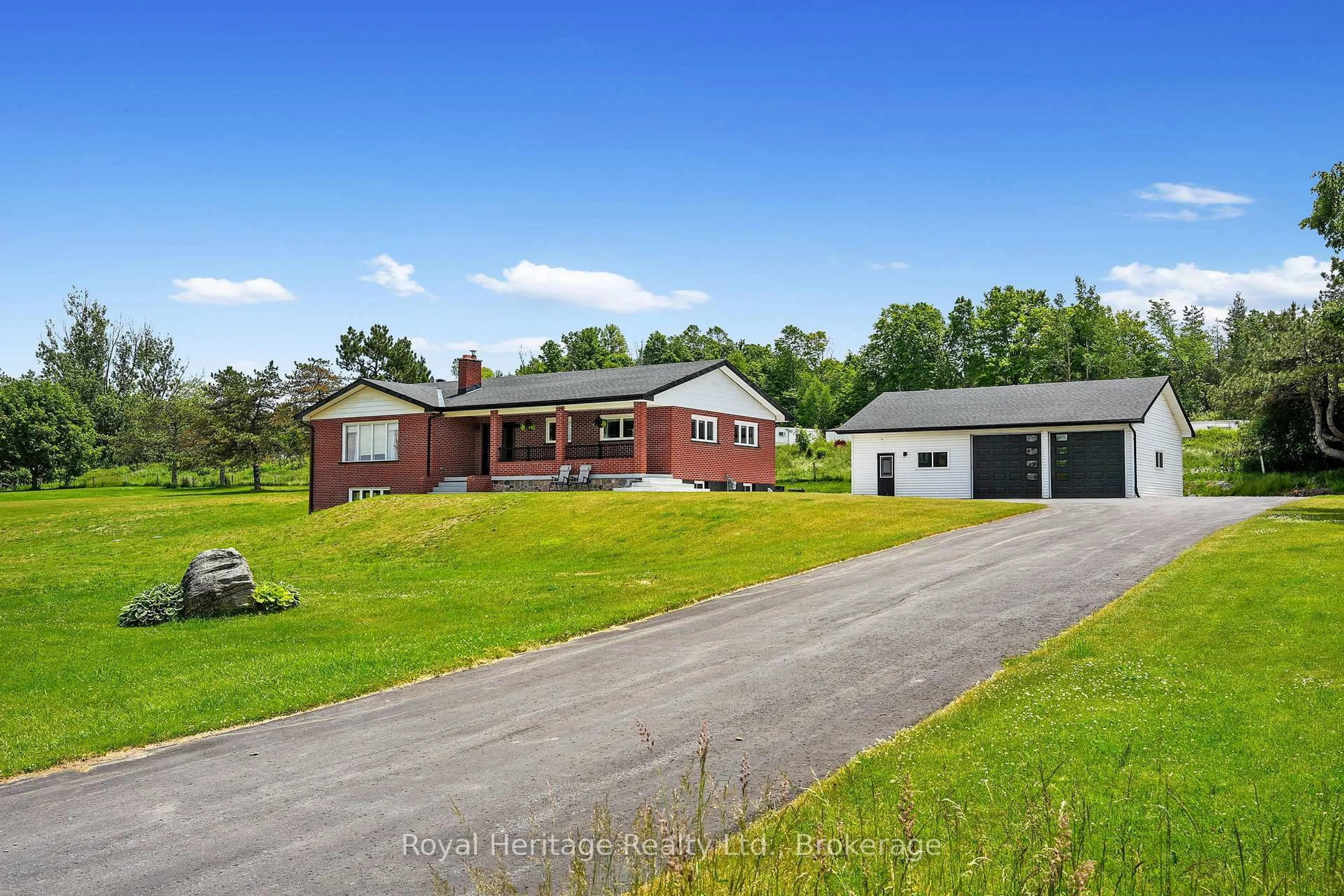 A pic from outside/outdoor area/front of a property/back of a property/a pic from drone, unknown for 8803 Dale Rd, Hamilton Township Ontario K9A 4J9