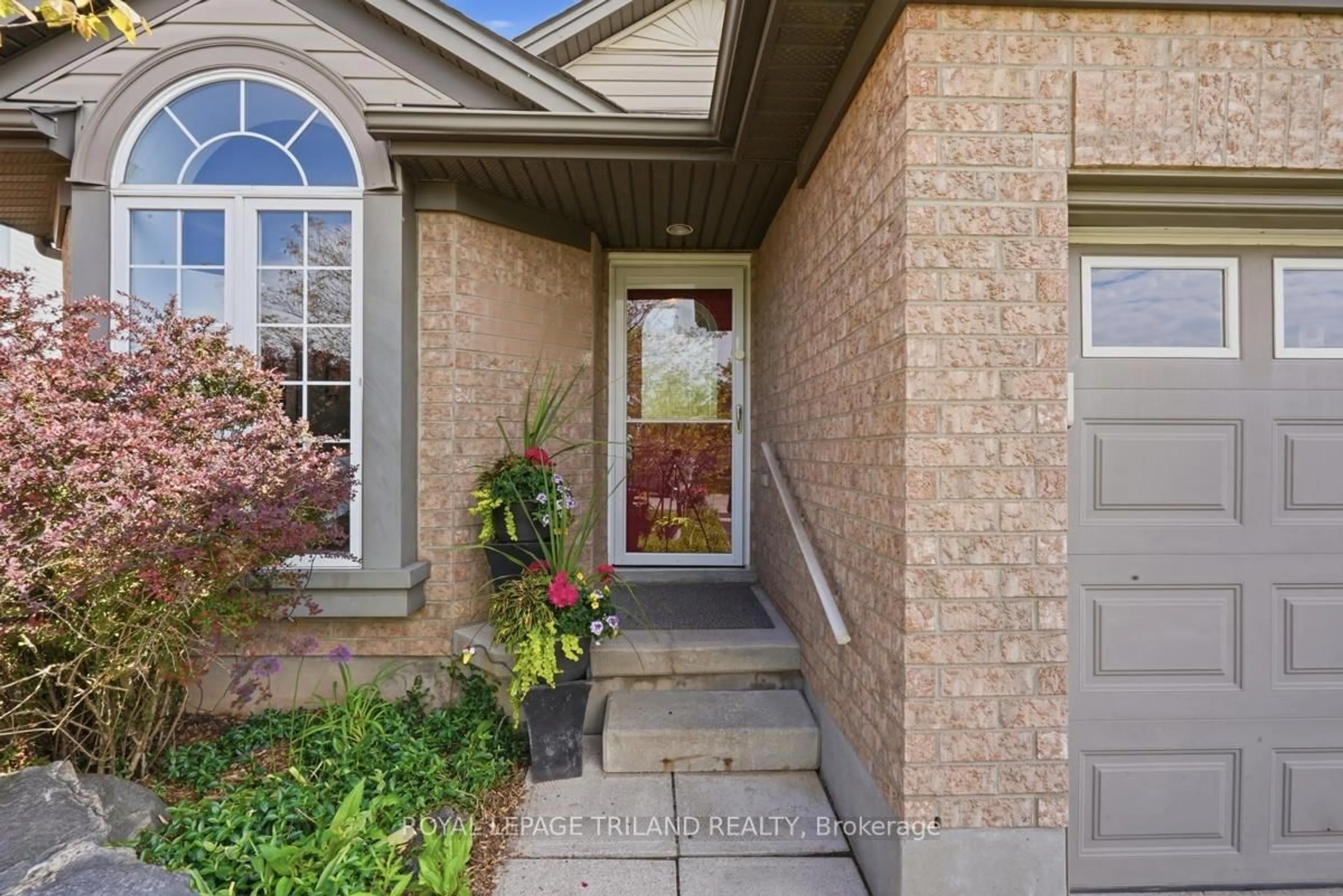 Unknown for 1108 Pleasantview Dr, London North Ontario N5X 4K3