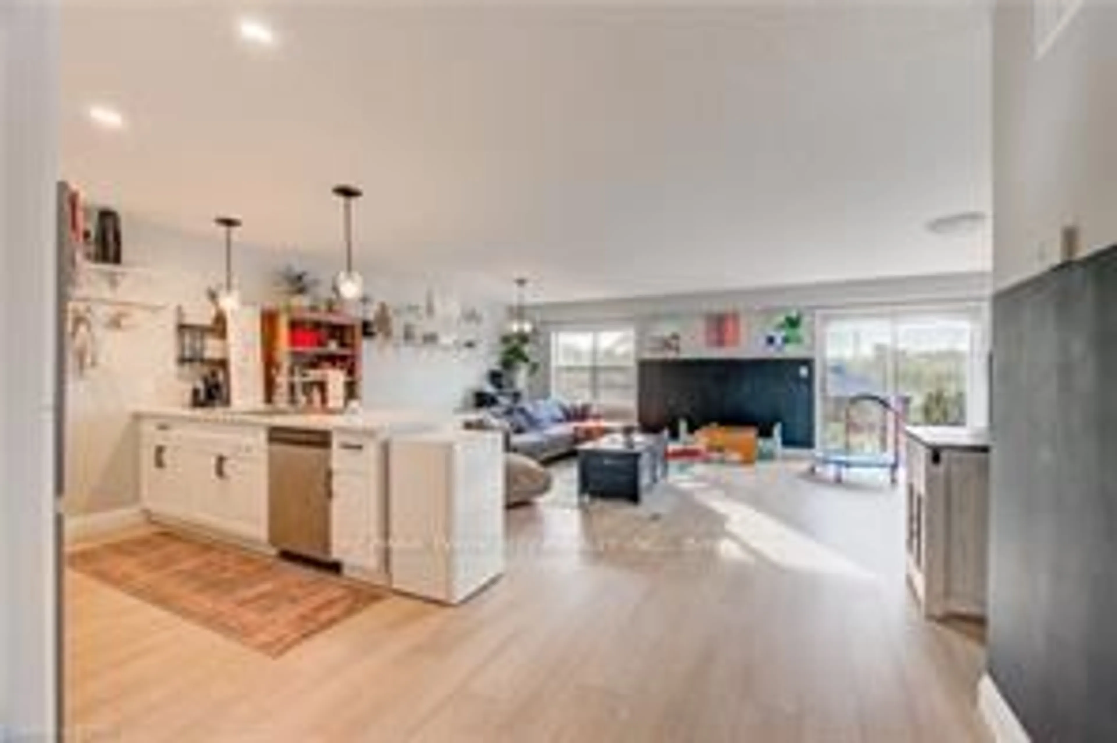 Open concept kitchen, unknown for 195 CHARLES St, Ingersoll Ontario N5C 1K3