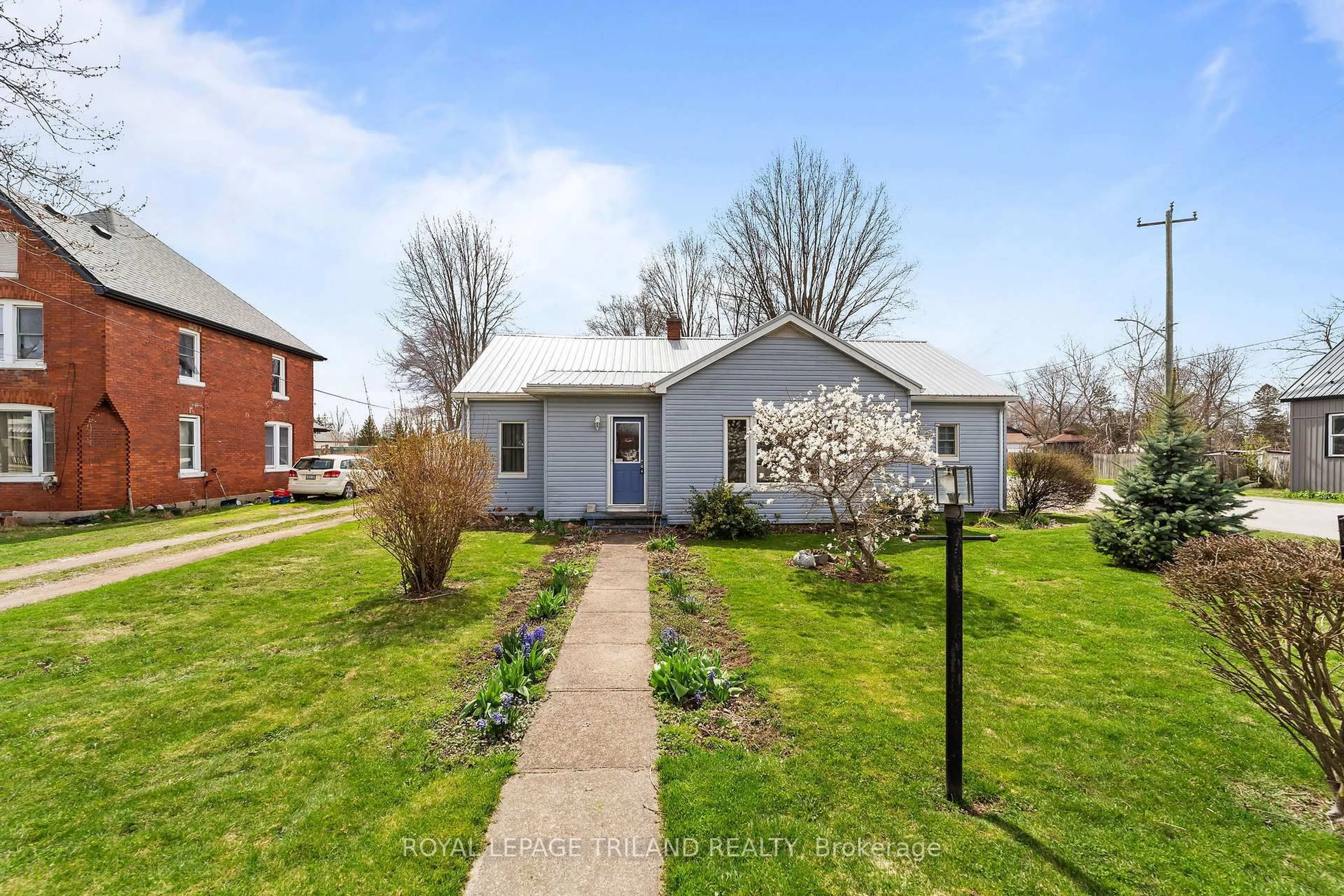 A pic from outside/outdoor area/front of a property/back of a property/a pic from drone, street for 22929 Hagerty Rd, Newbury Ontario N0L 1Z0