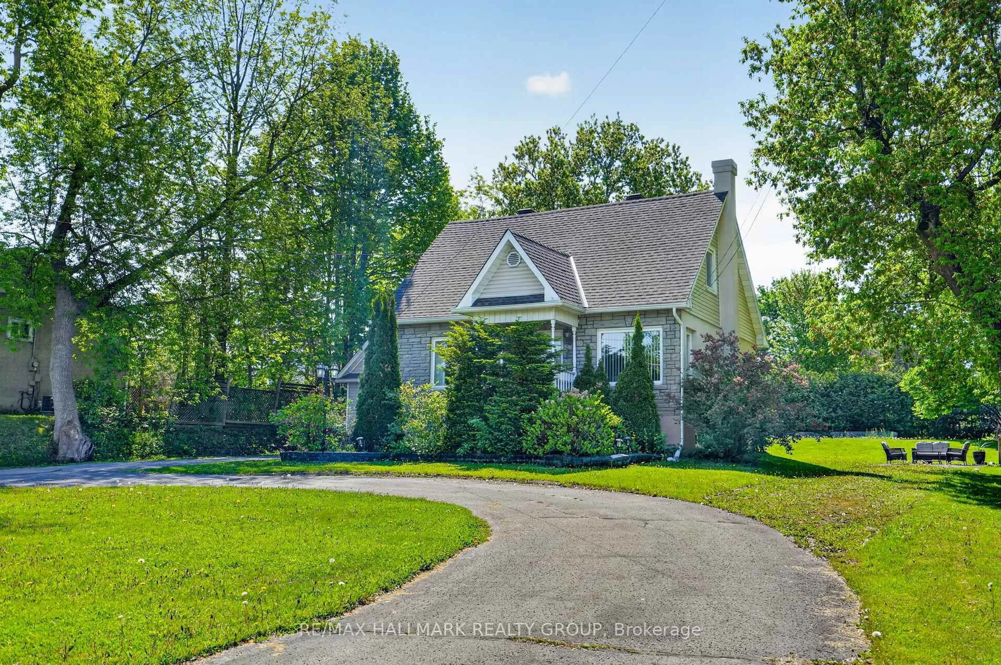 Home with brick exterior material, street for 6988 Notre Dame St, Ottawa Ontario K1C 1H7