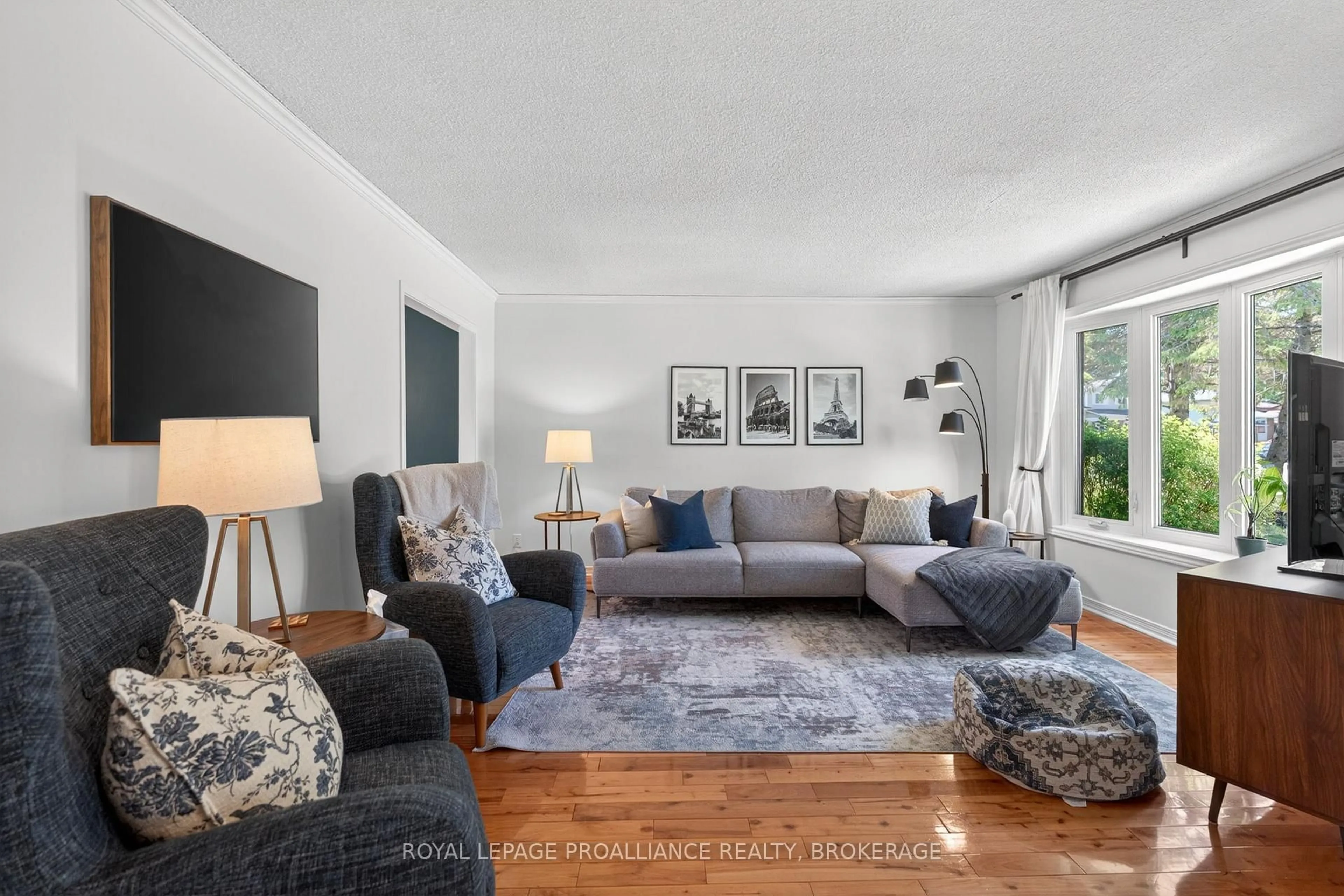 Living room with furniture, unknown for 800 Allum Ave, Kingston Ontario K7M 7A1