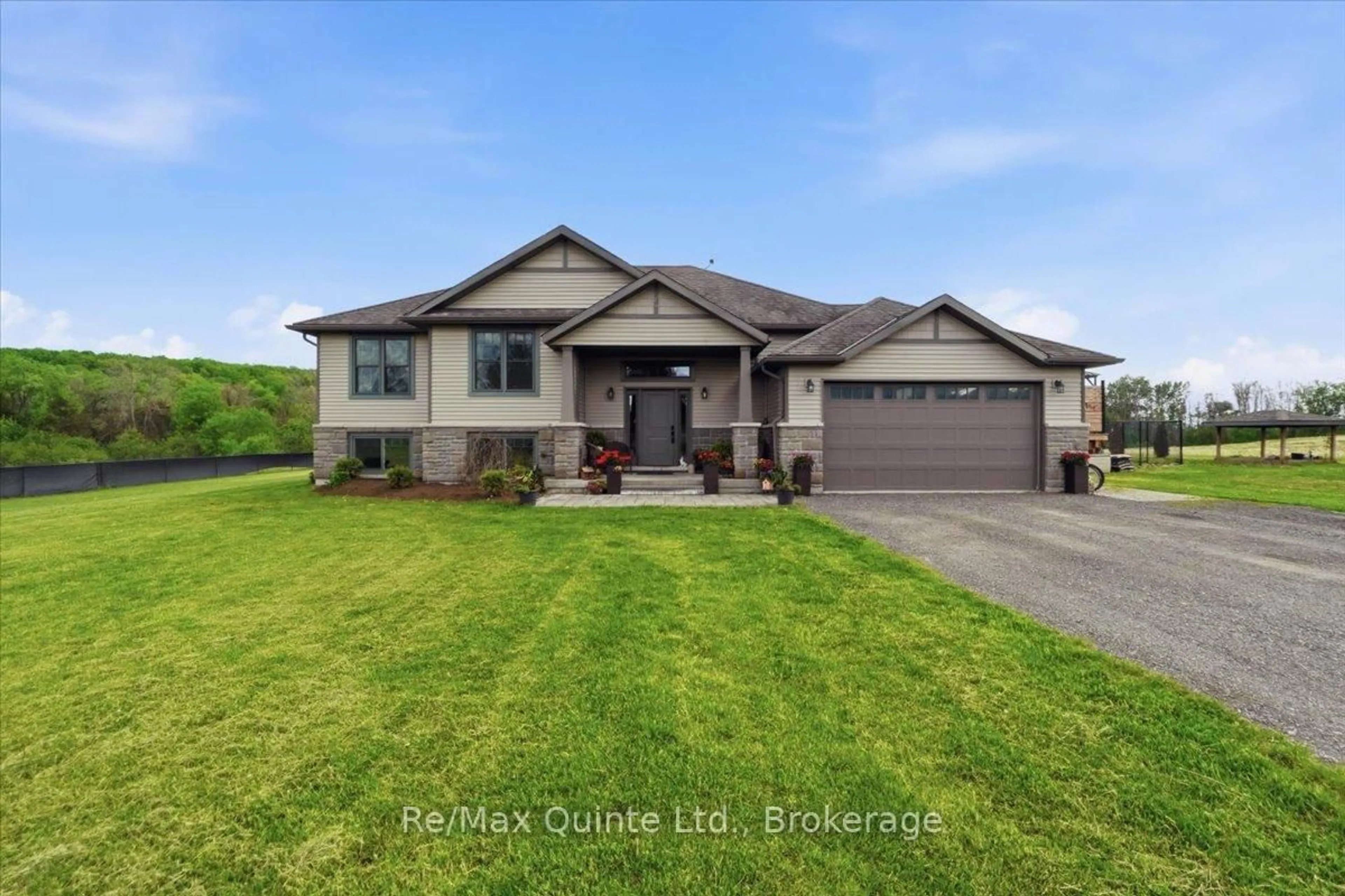 Unknown for 528 Willet Rd, Belleville Ontario K0K 2Y0