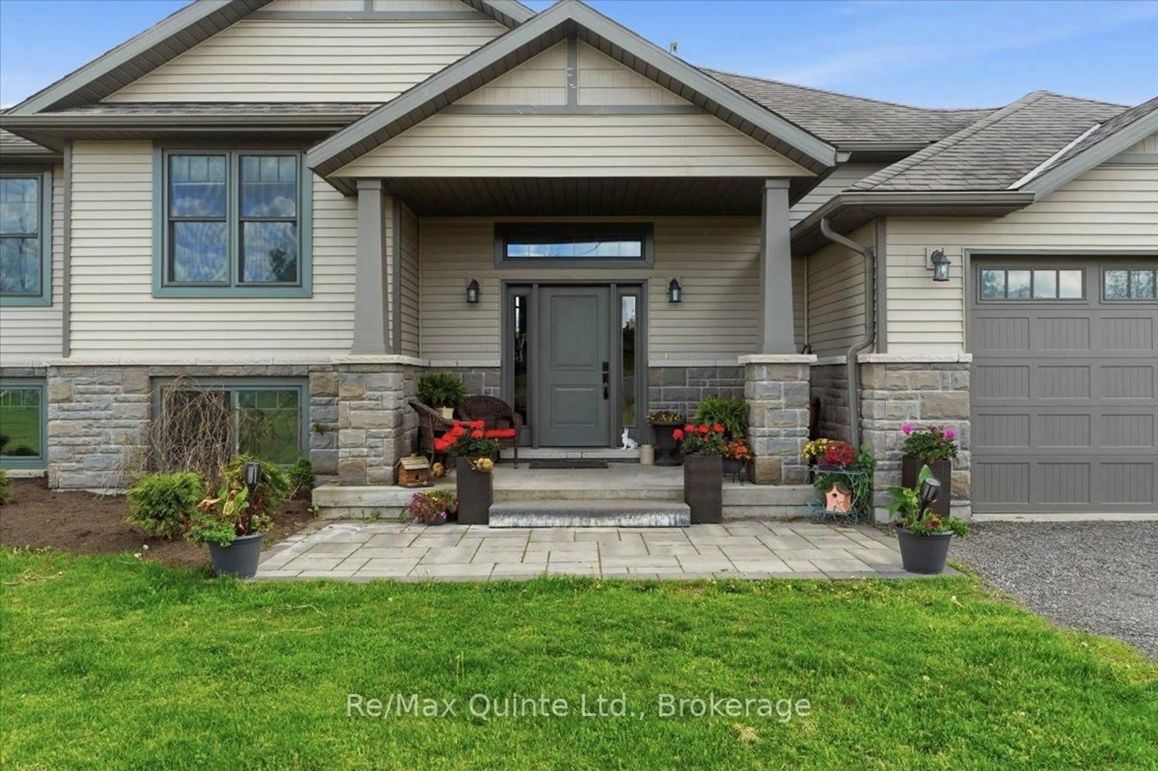 Home with brick exterior material, street for 528 Willet Rd, Belleville Ontario K0K 2Y0
