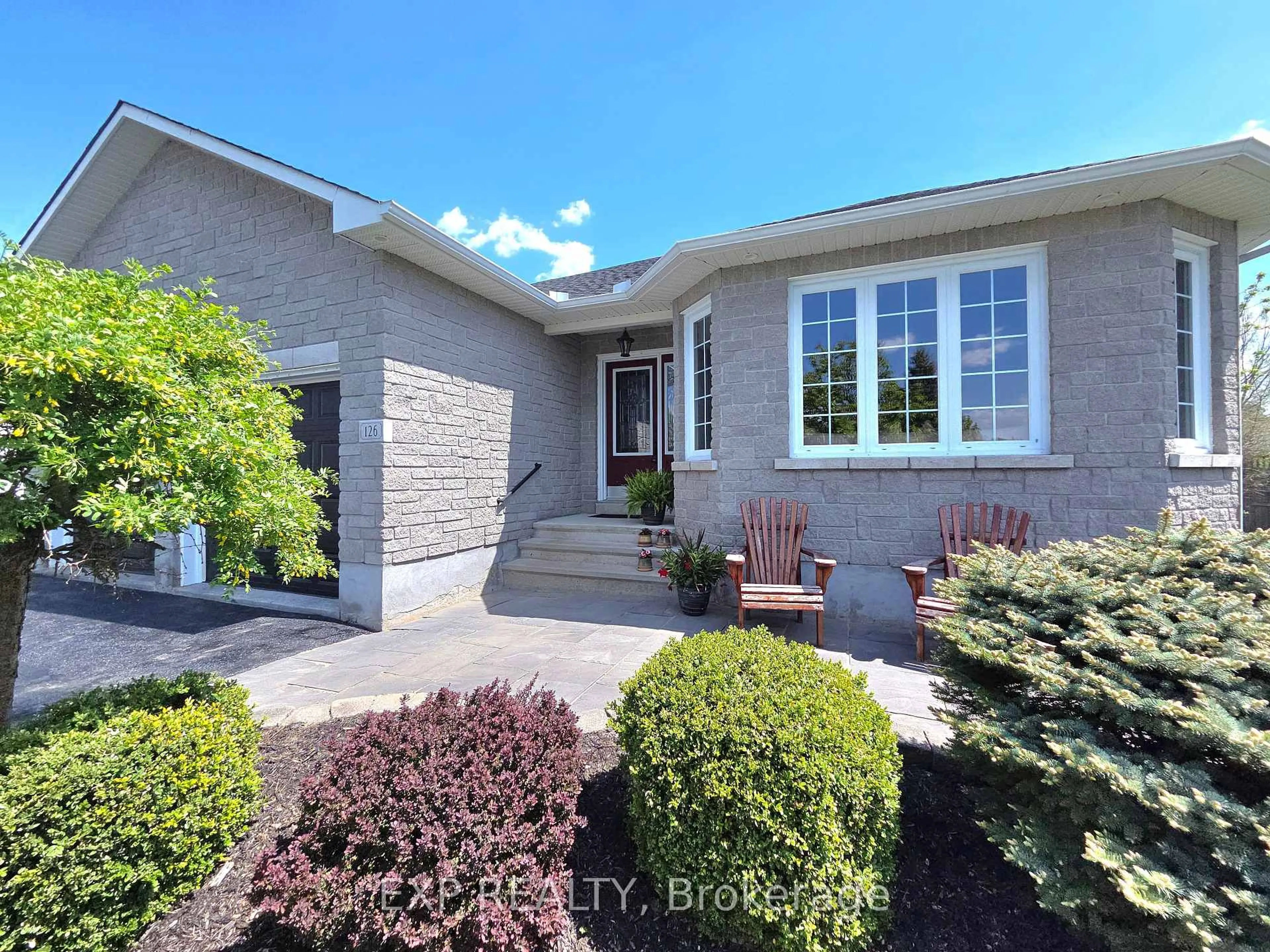 Home with brick exterior material, street for 126 Metcalfe Dr, Almonte Ontario K0A 1A0