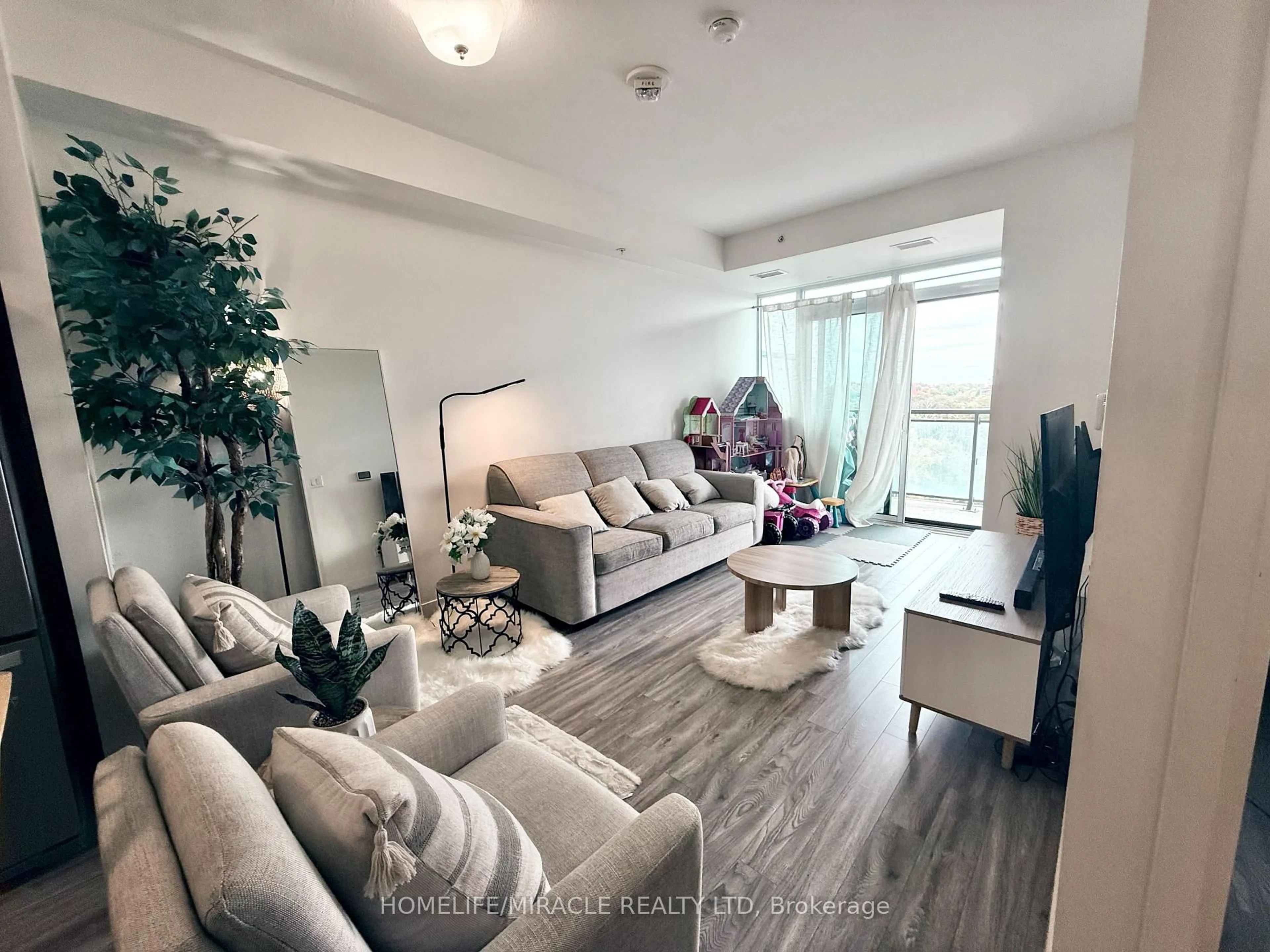 Living room with furniture, unknown for 128 King St #911, Waterloo Ontario N2J 0E9