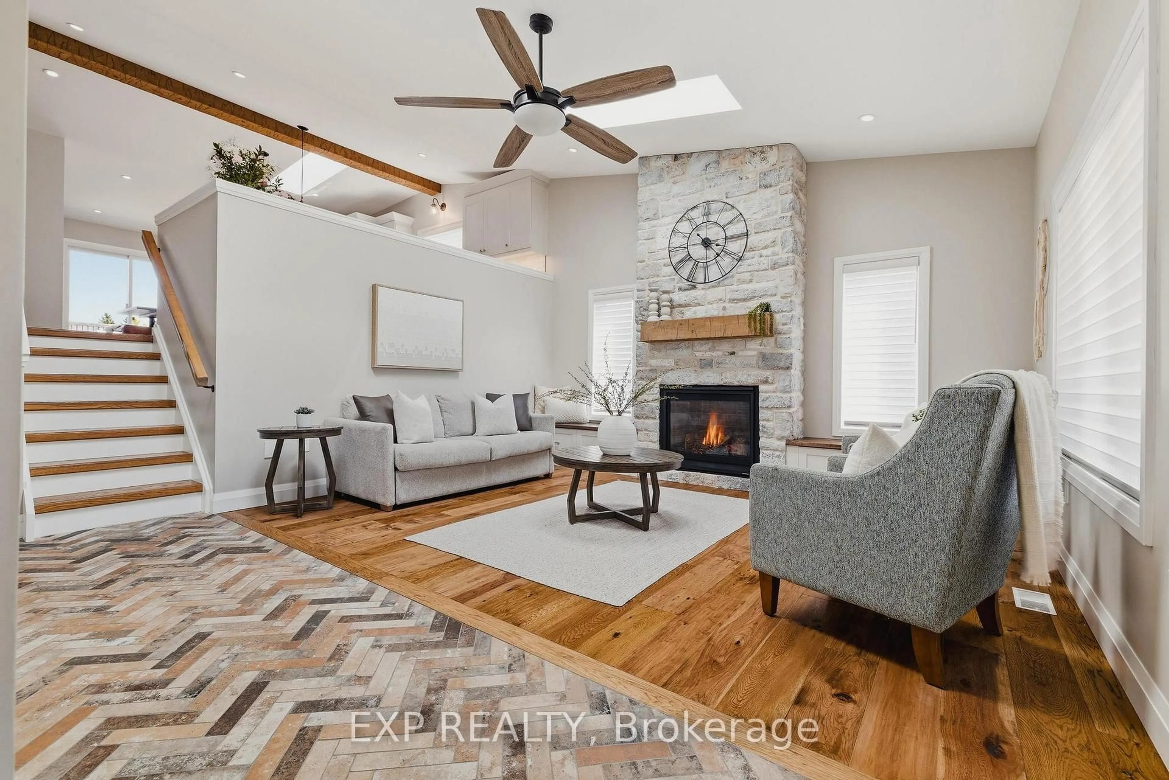 Living room with furniture, unknown for 6 Berdux Pl, Wellesley Ontario N0B 2T0