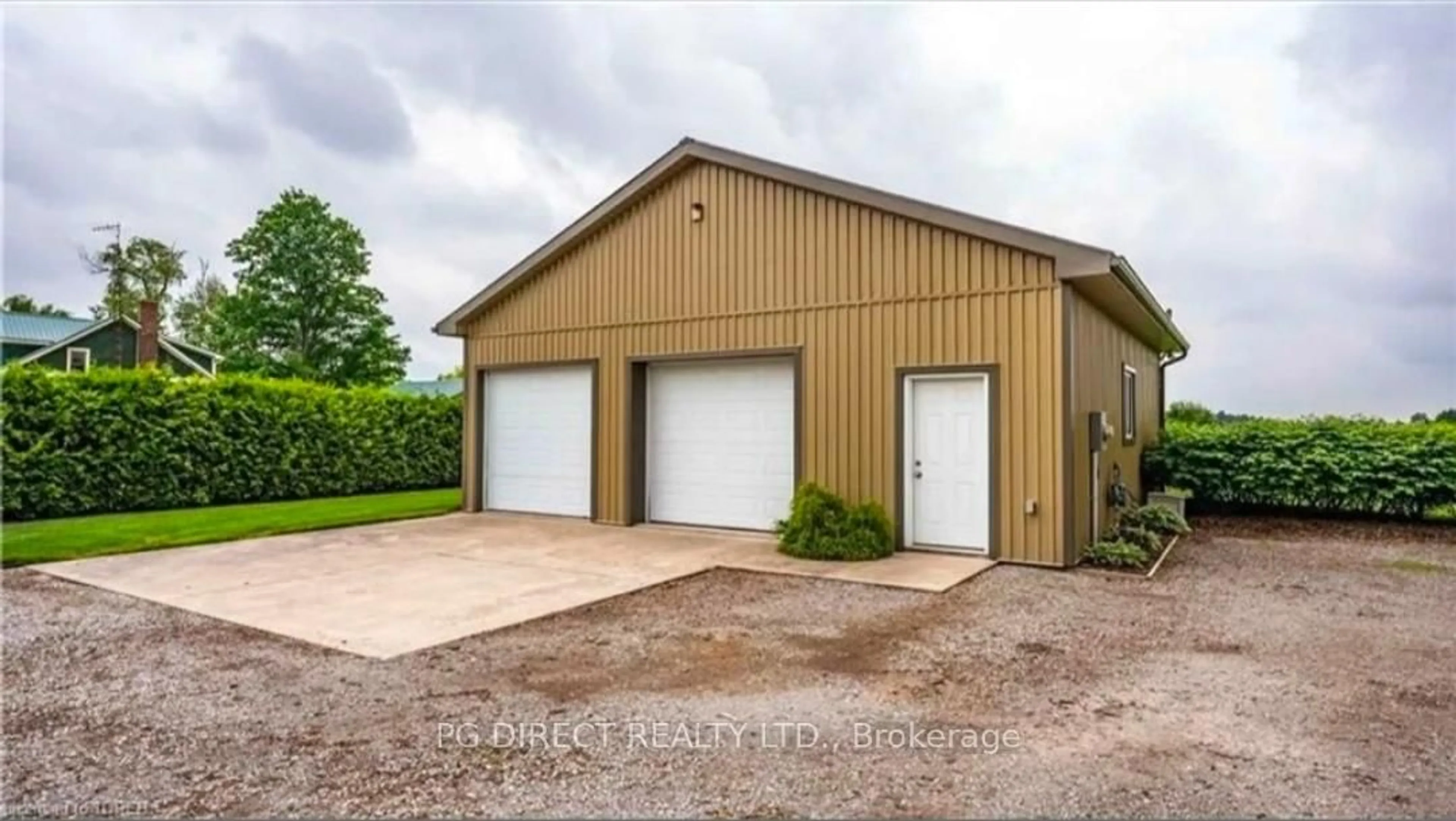Indoor garage for 547 Old Highway 24 Highway, Norfolk Ontario N0E 1Y0
