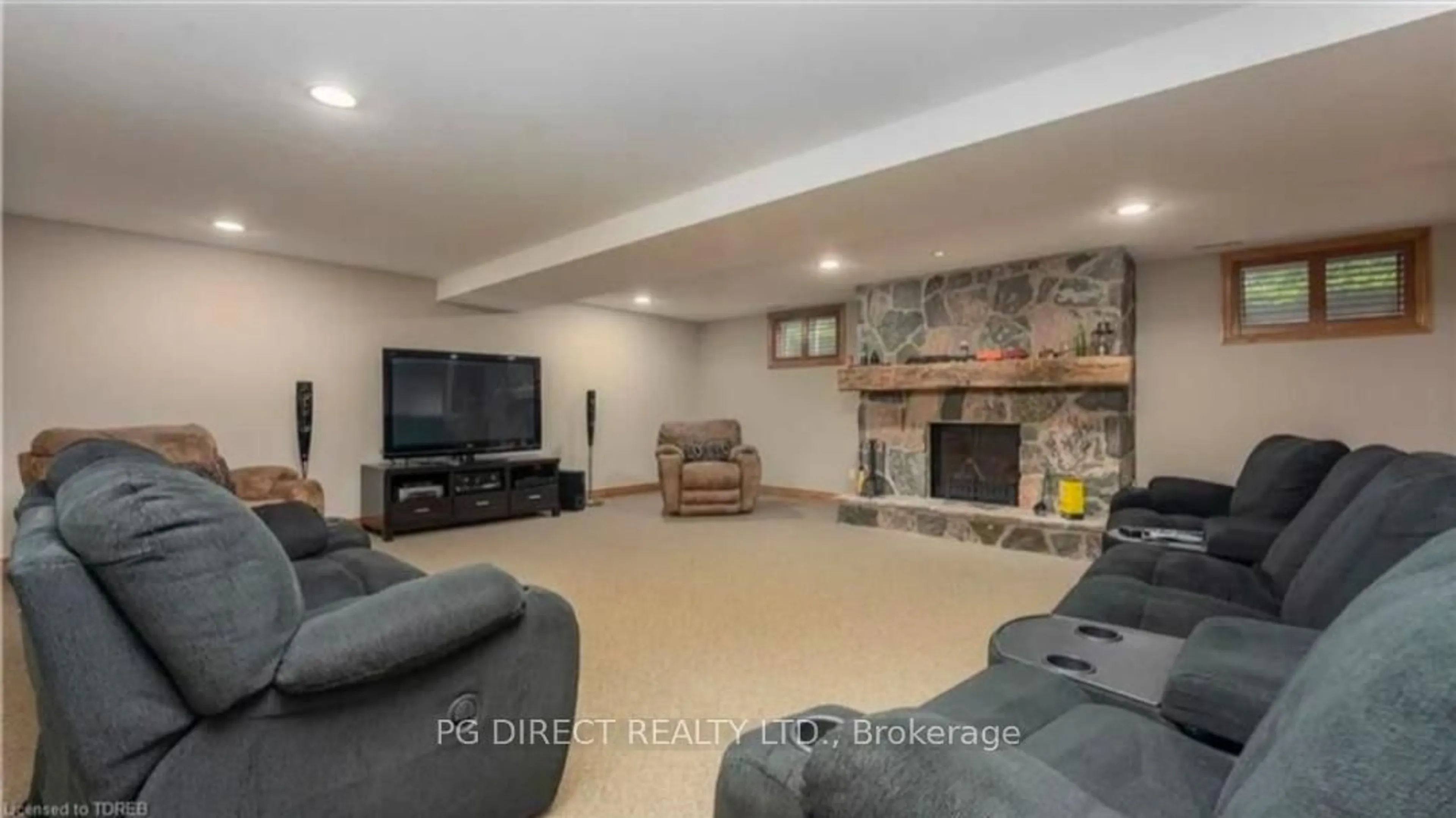 Living room with furniture, unknown for 547 Old Highway 24 Highway, Norfolk Ontario N0E 1Y0