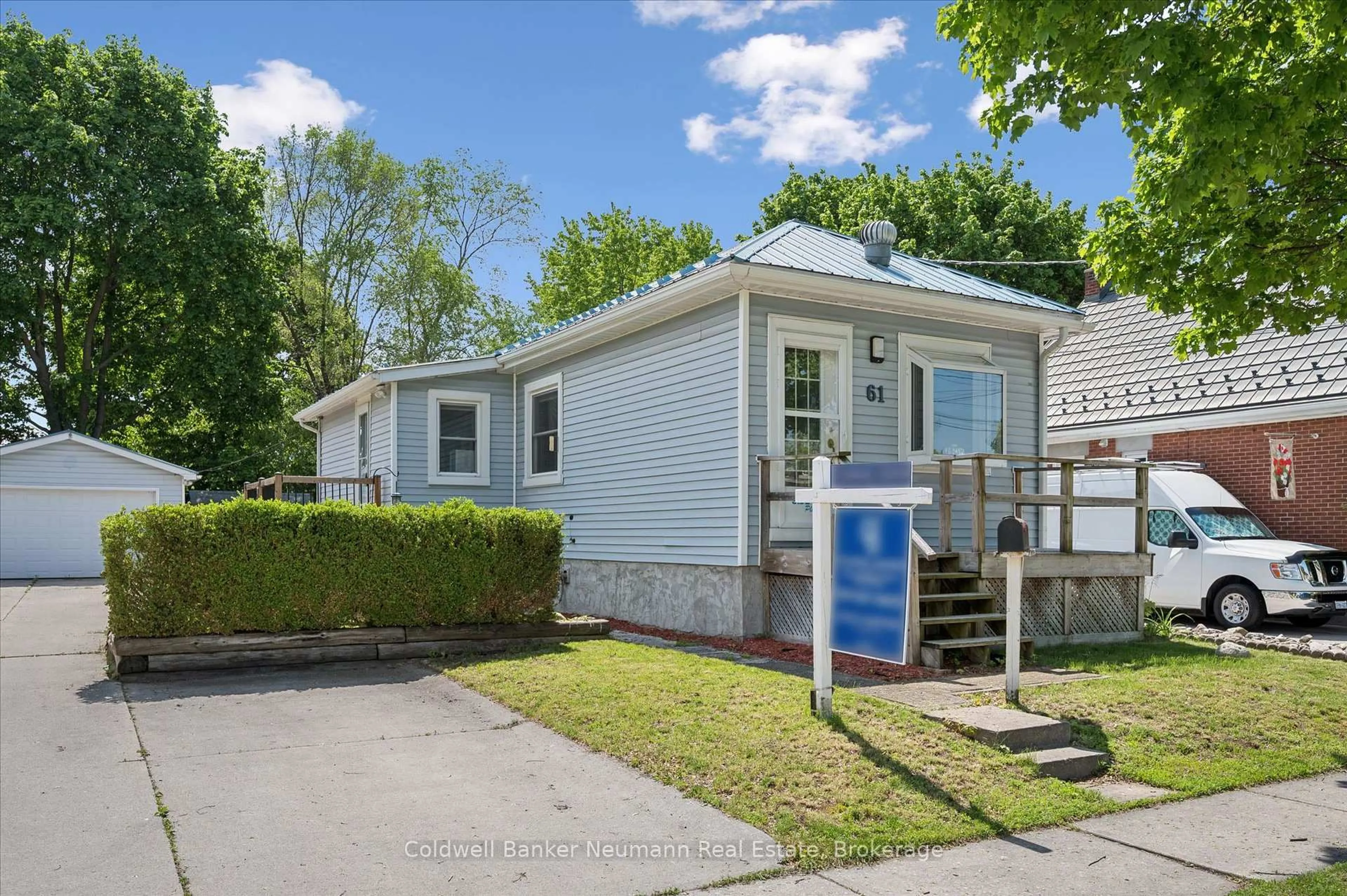 Home with vinyl exterior material, street for 61 Johnston St, Guelph Ontario N1E 5T5