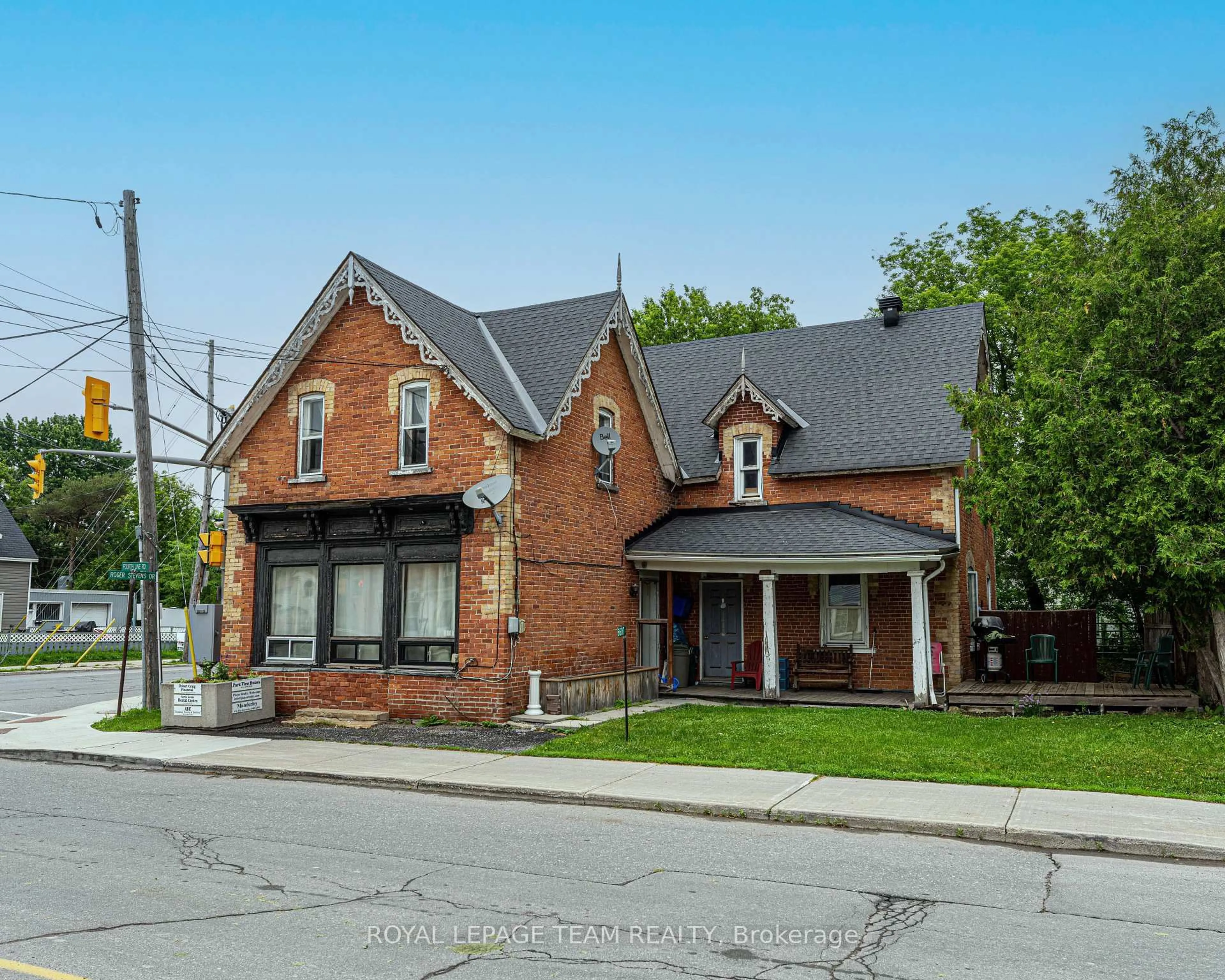 Home with brick exterior material, street for 6607-6613 Fourth Line Rd, North Gower Ontario K0A 2T0