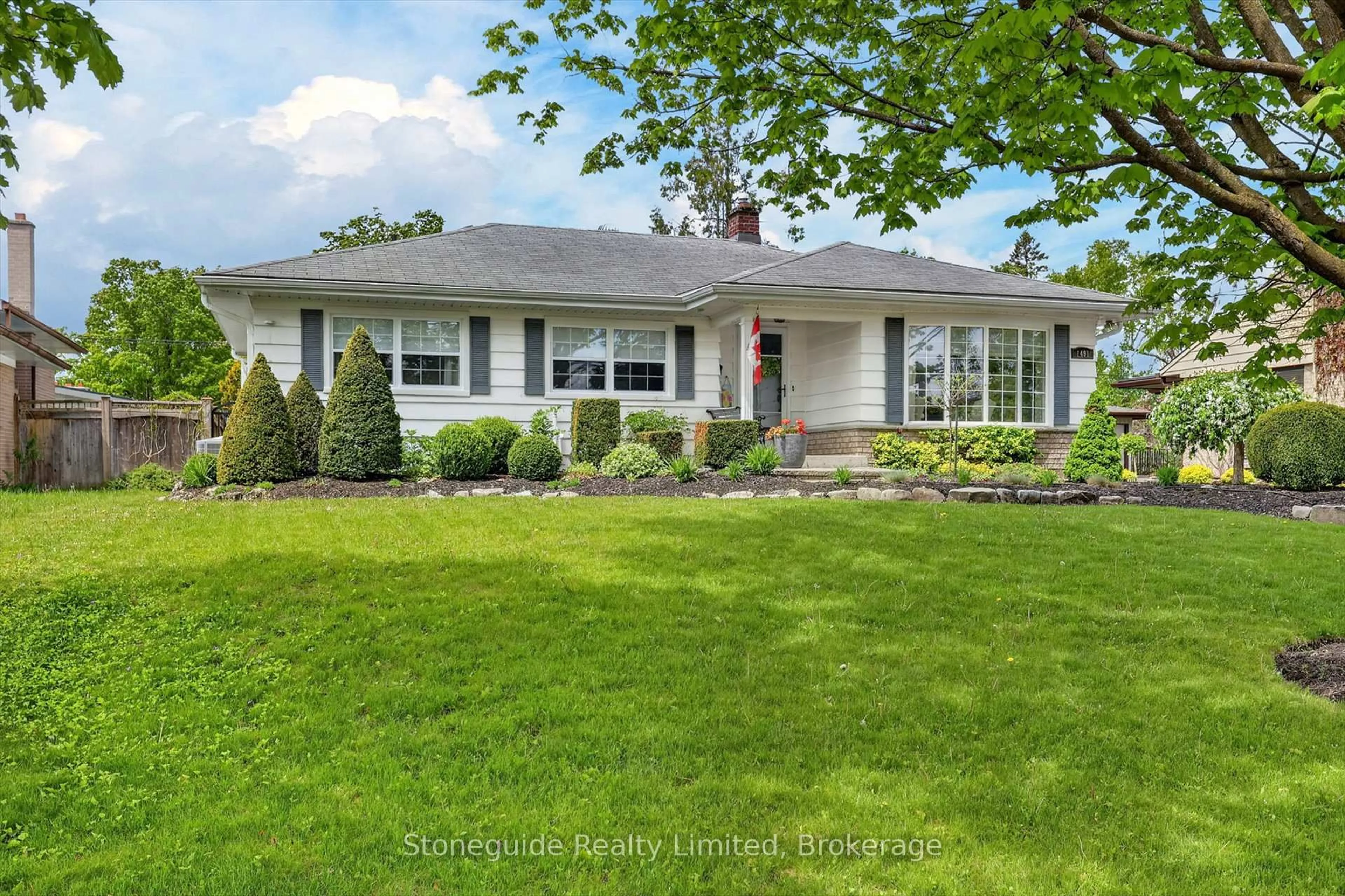 Home with vinyl exterior material, street for 1491 Windermere Ave, Peterborough Ontario K9J 6T1