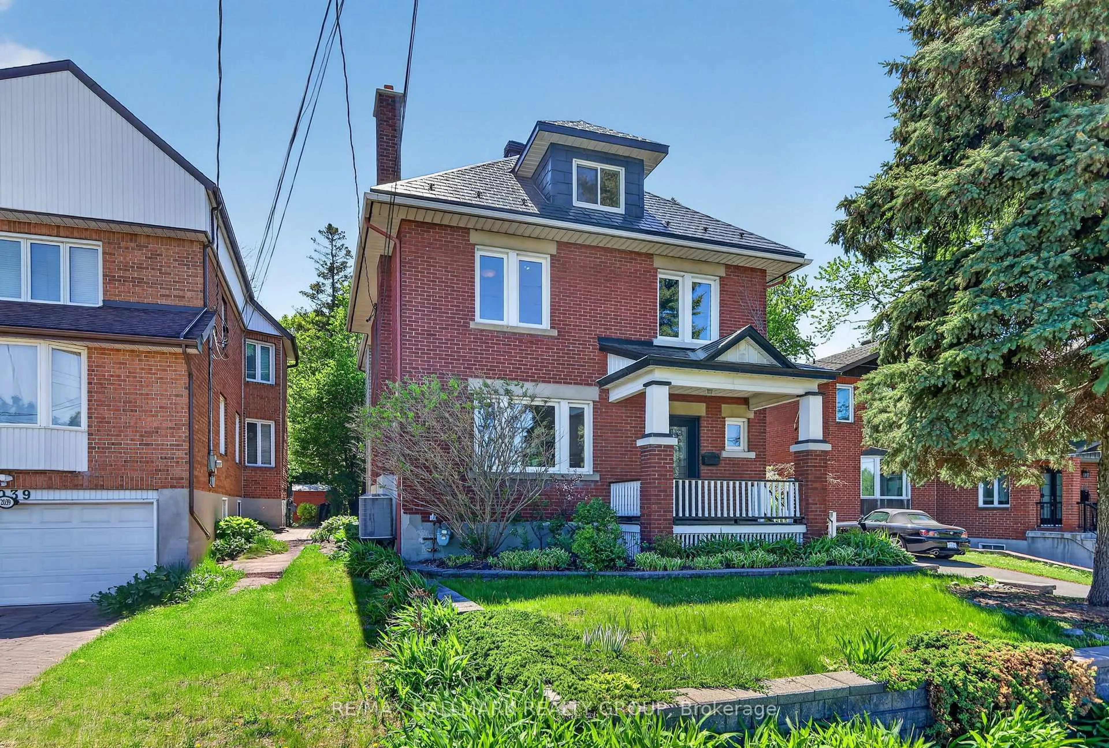 Home with brick exterior material, street for 2043 Riverside Dr, Ottawa Ontario K1H 7X1