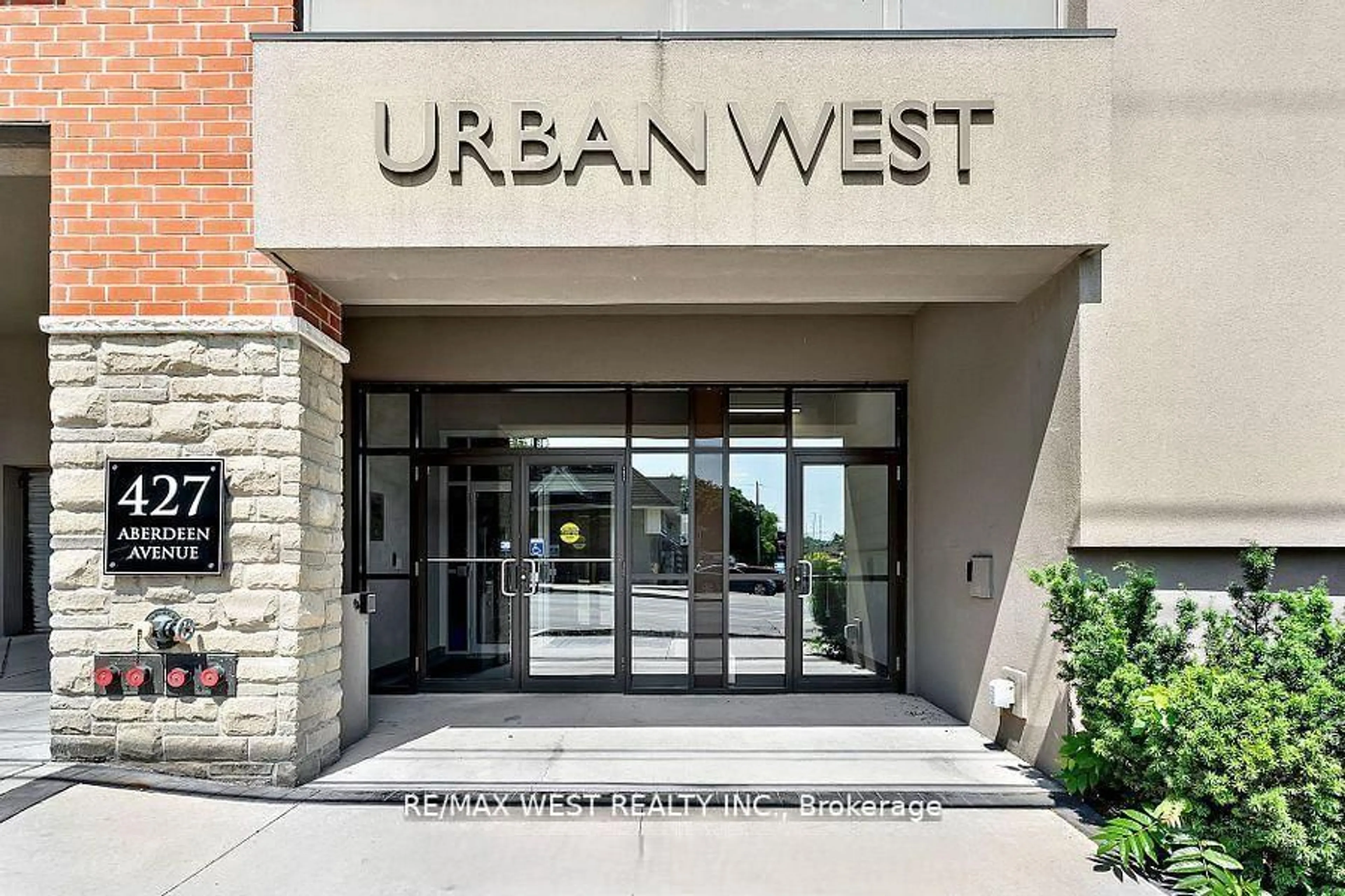 Lobby for 427 Aberdeen Ave #406, Hamilton Ontario L8P 2S4