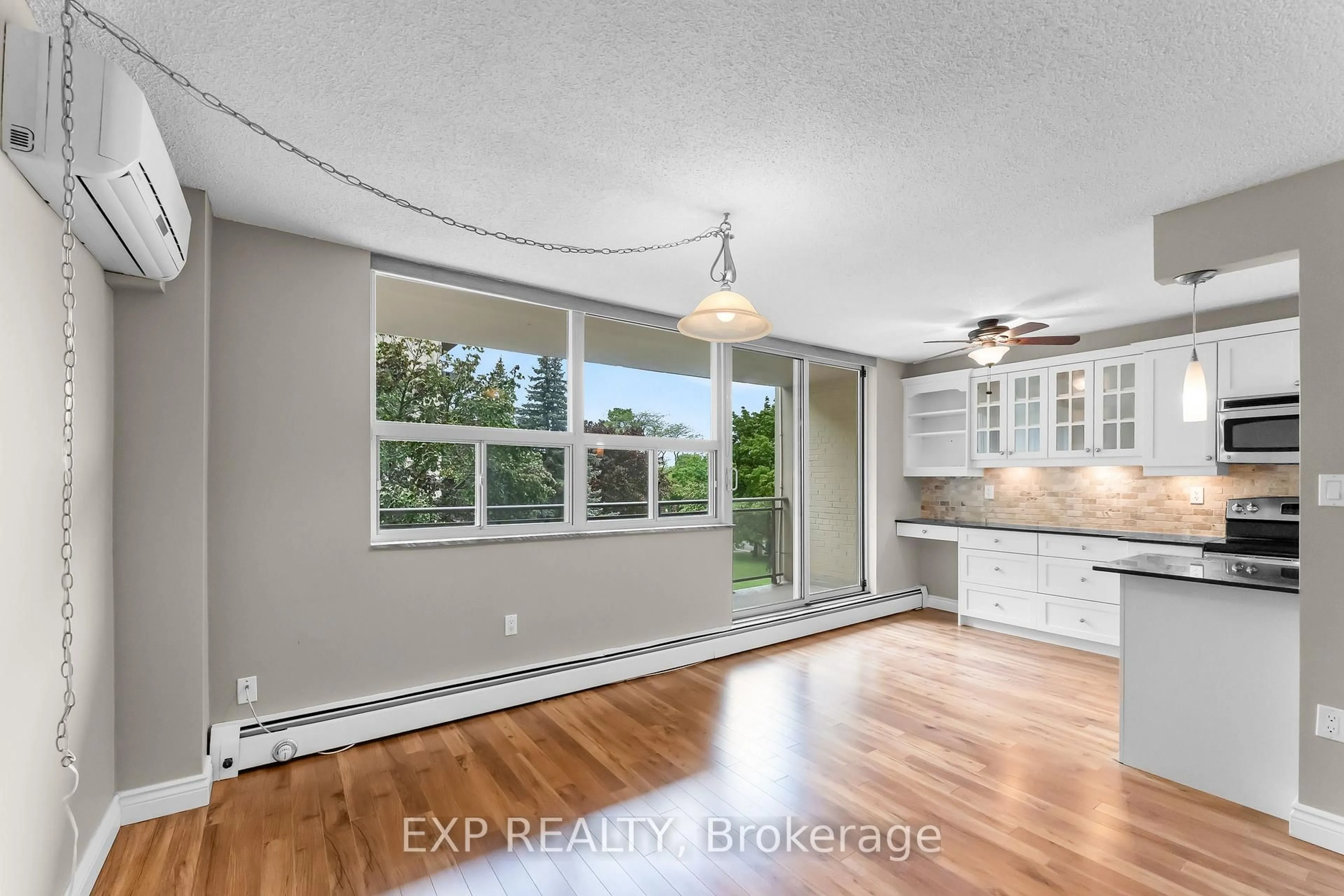 Open concept kitchen, unknown for 6390 Huggins St #407, Niagara Falls Ontario L2J 1H1