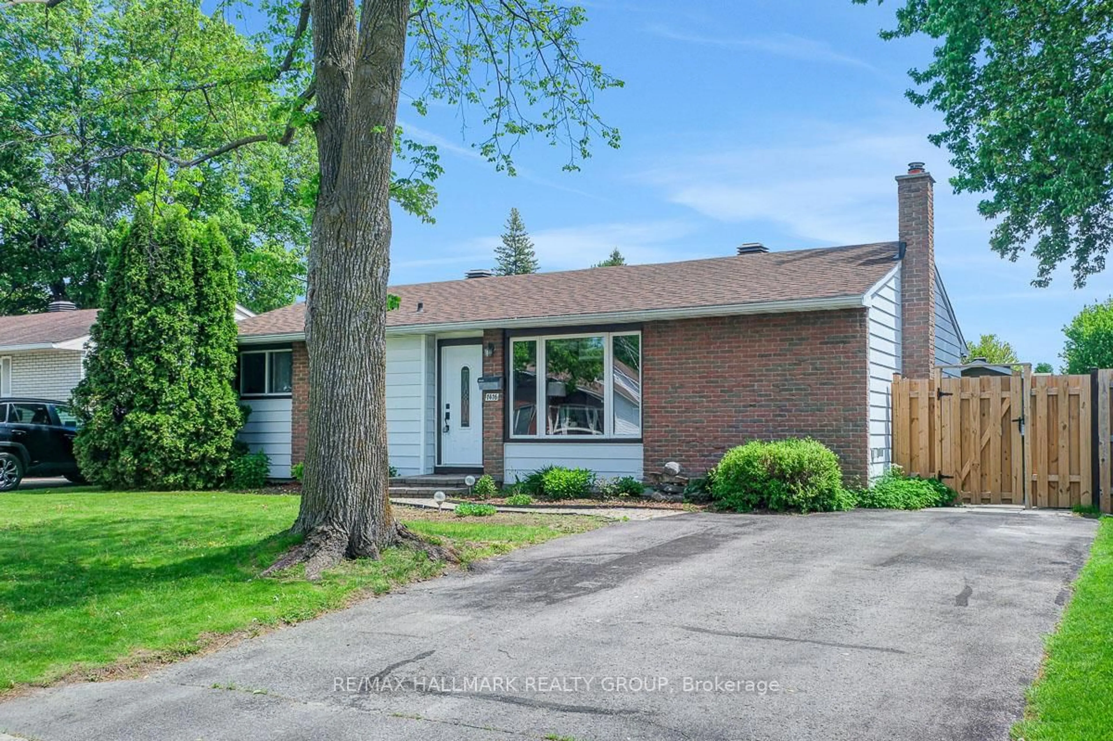 Home with brick exterior material, street for 1416 Alboro Cres, Ottawa Ontario K1J 8B7