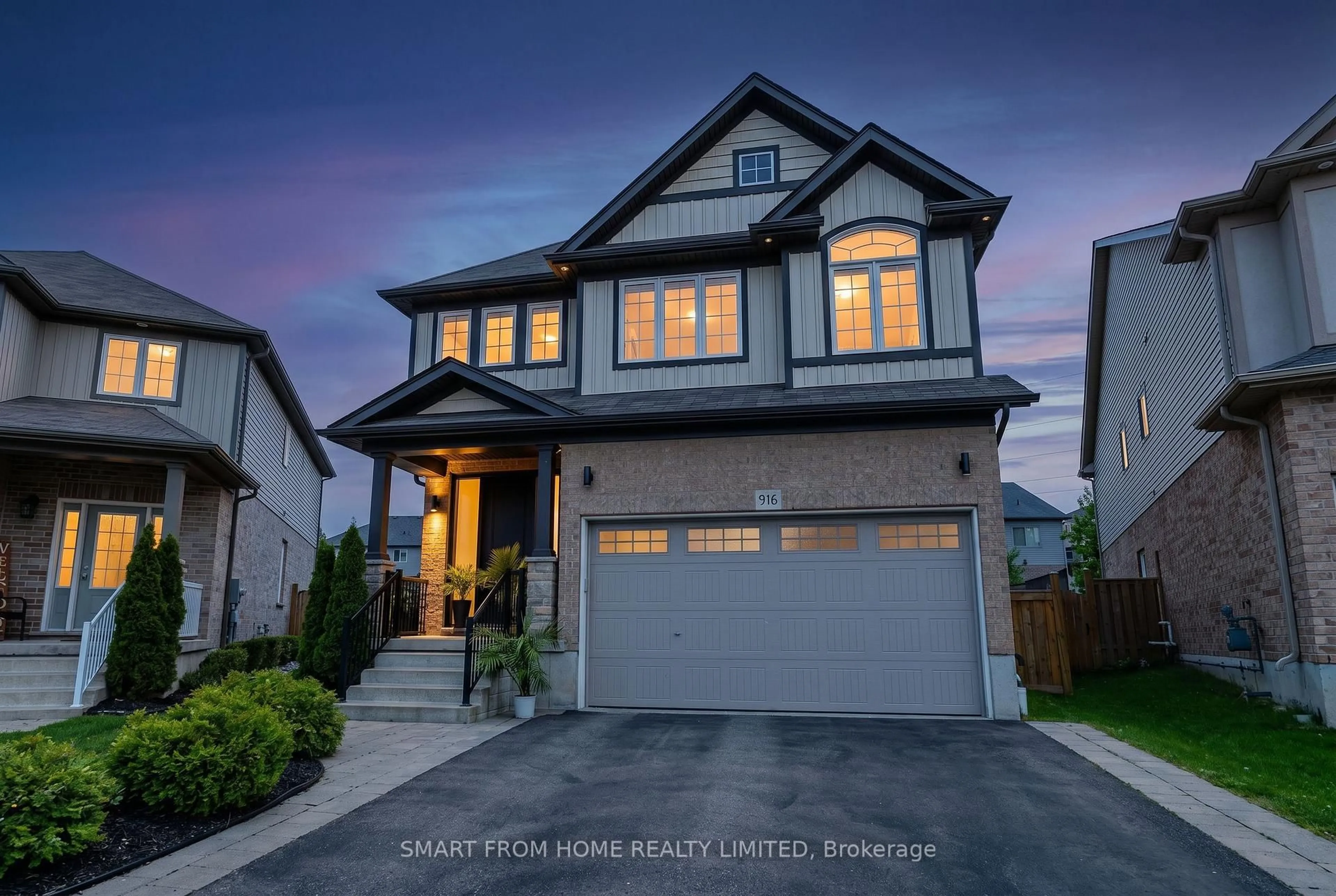 Unknown for 916 Steepleridge Crt, Kitchener Ontario N2P 0B4