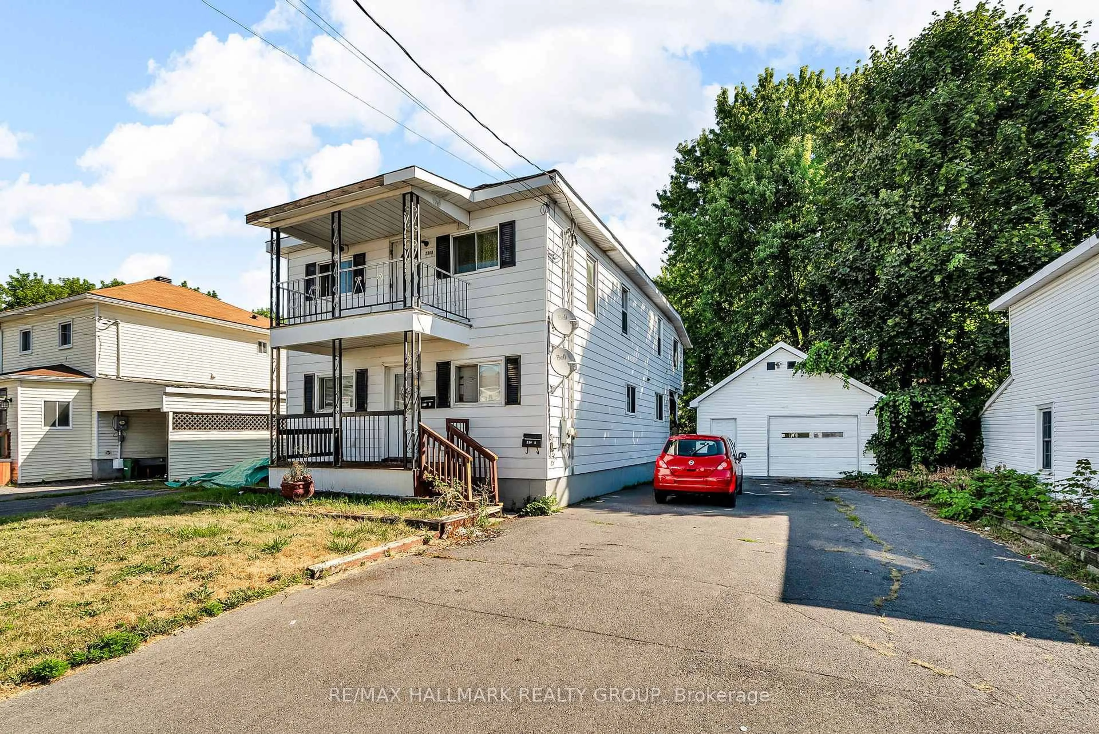 A pic from outside/outdoor area/front of a property/back of a property/a pic from drone, street for 230 Alice St, Cornwall Ontario K6H 4R9
