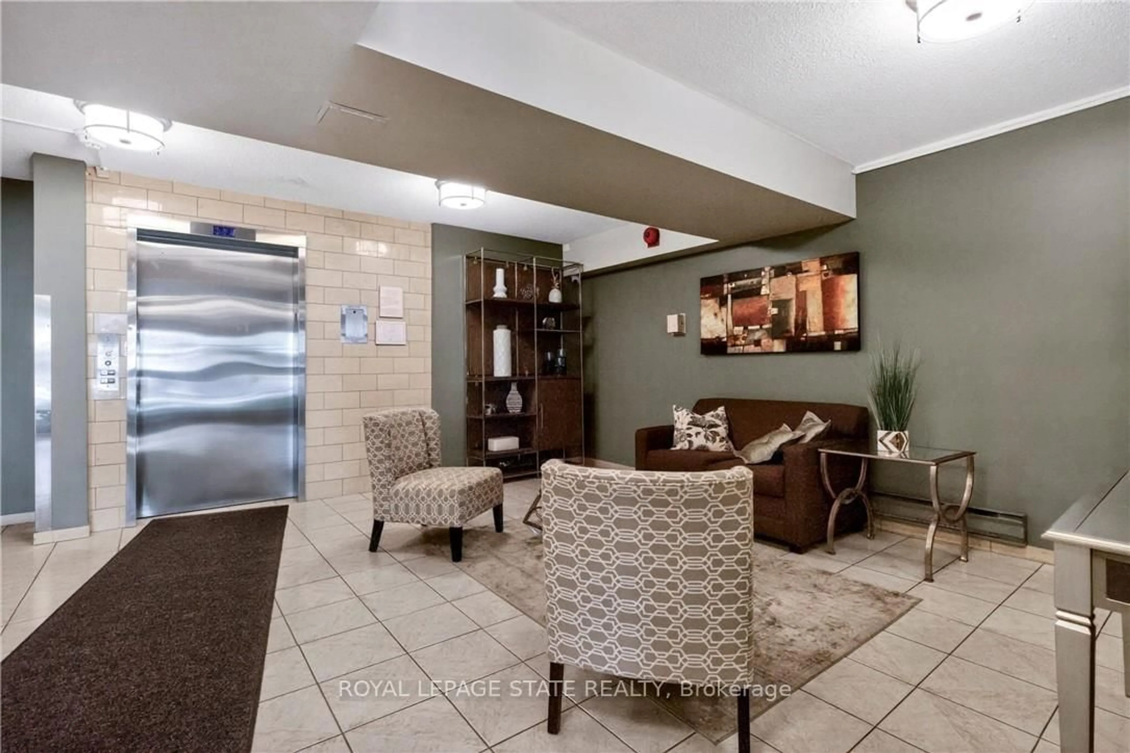 Lobby for 165 Bold St #403, Hamilton Ontario L8P 1V4