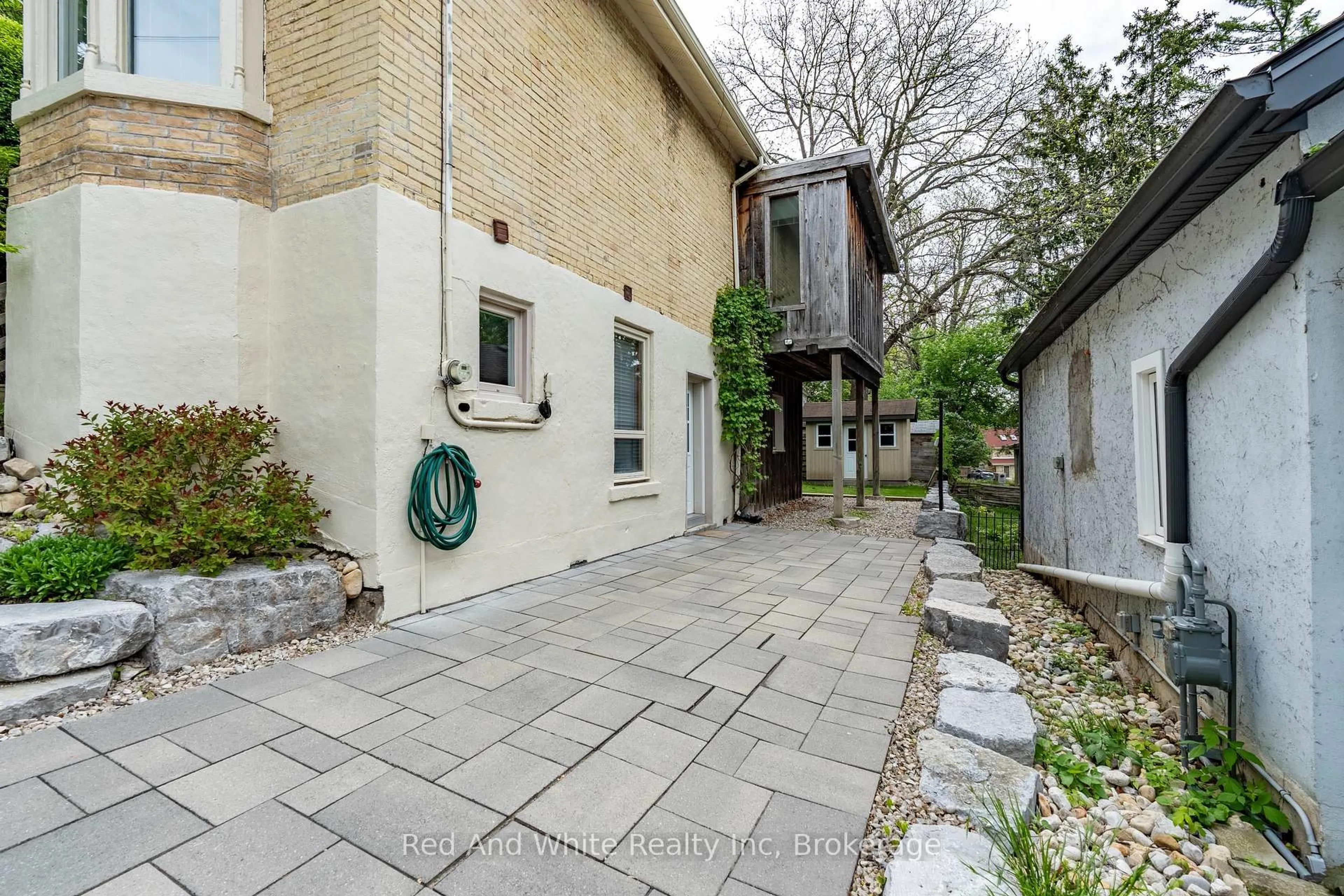 Patio, street for 23 Pearl St, Guelph Ontario N1E 2E4