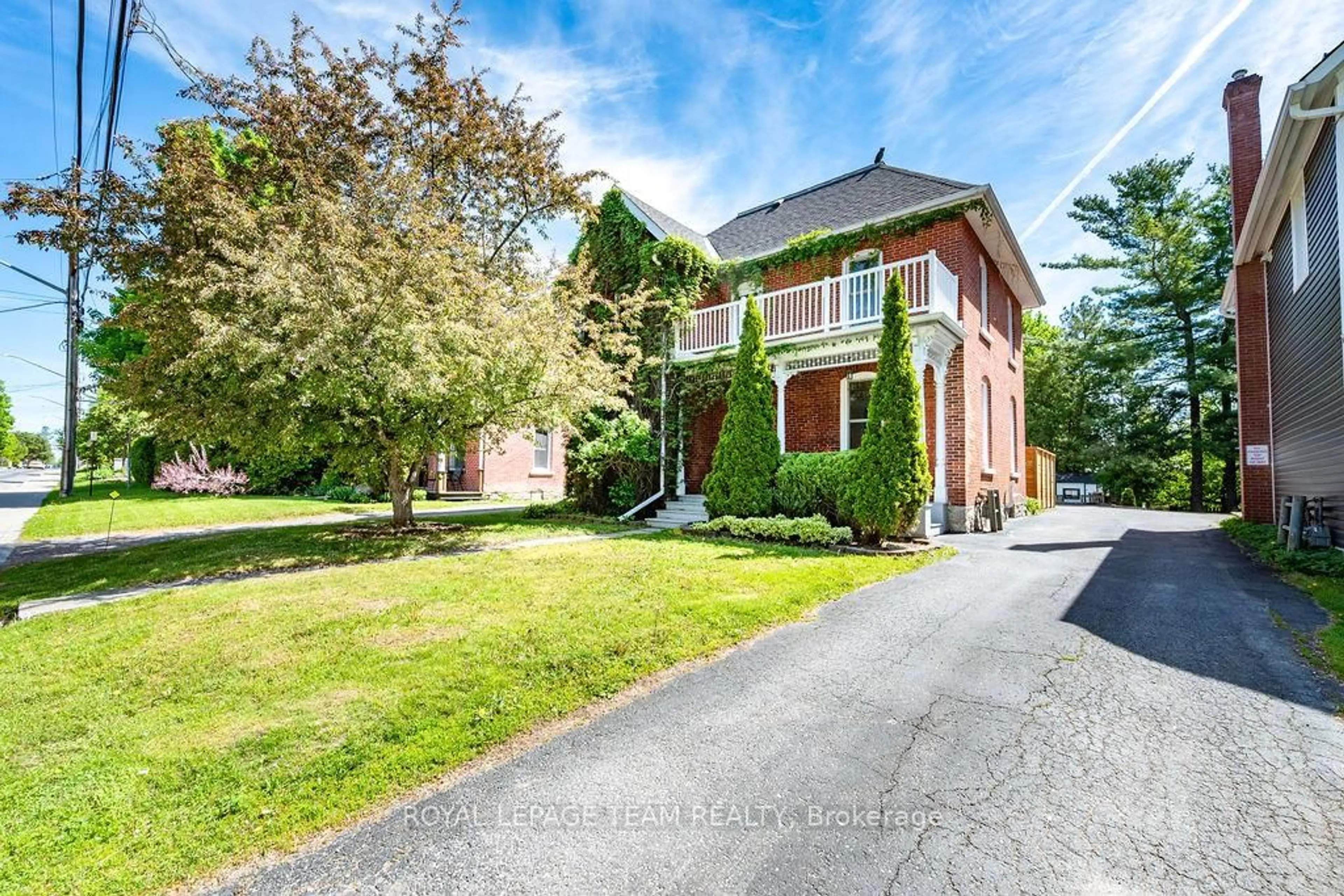 Unknown for 241 John St, Arnprior Ontario K7S 2P3