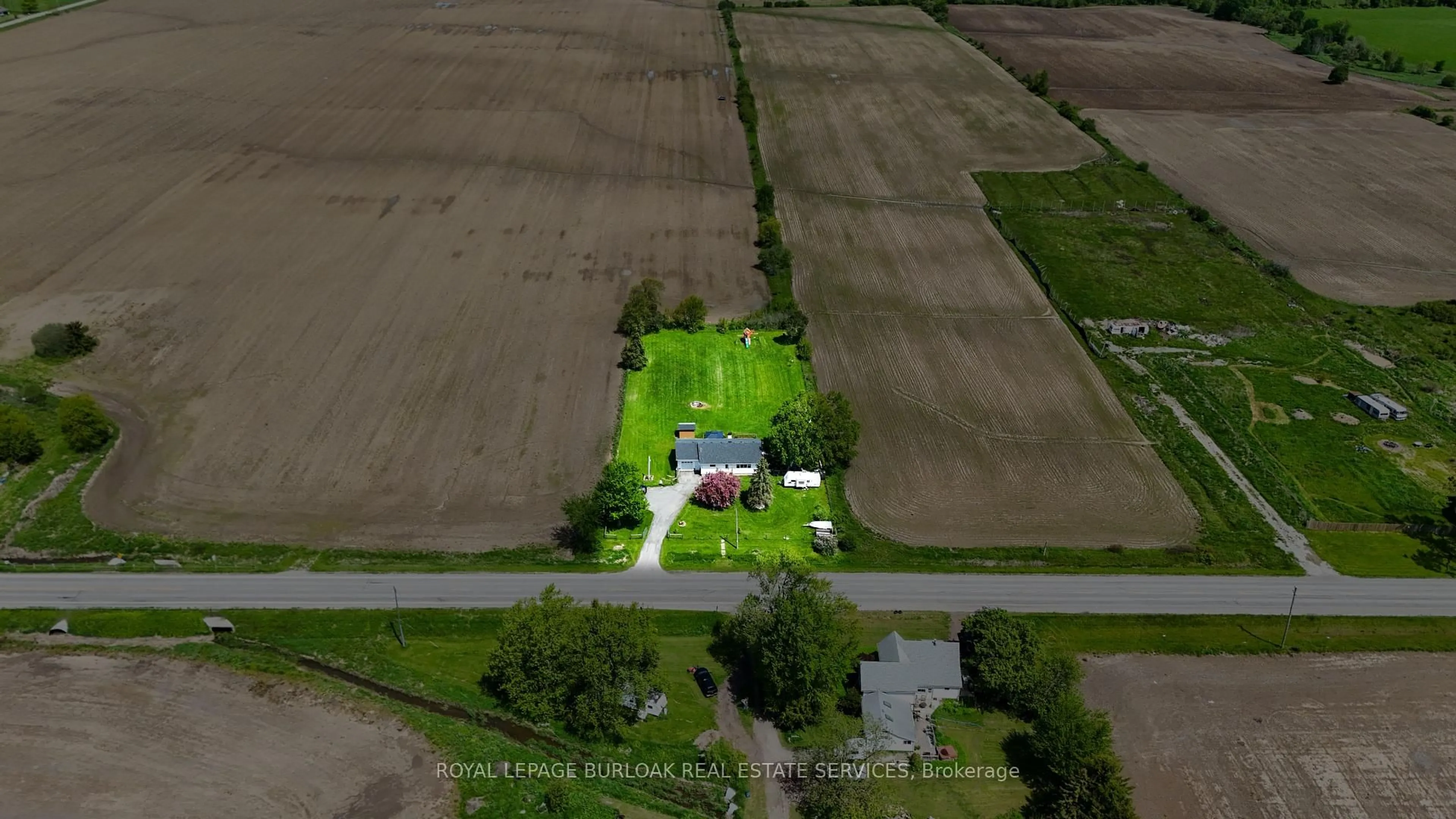 A pic from outside/outdoor area/front of a property/back of a property/a pic from drone, street for 5391 Rainham Rd, Haldimand Ontario N0A 1P0