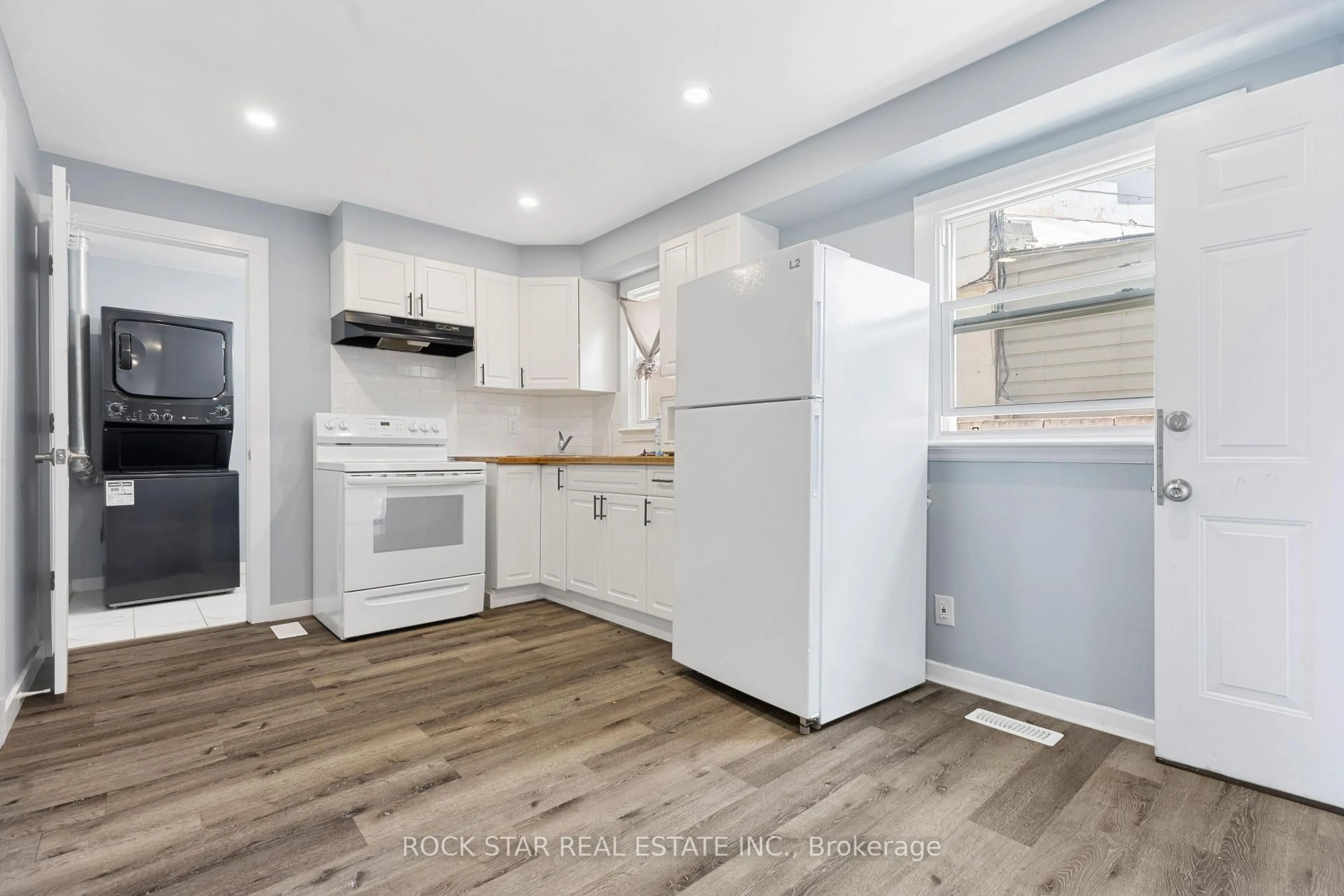 Open concept kitchen, unknown for 235 Hamilton Rd, London East Ontario N5Z 1P9