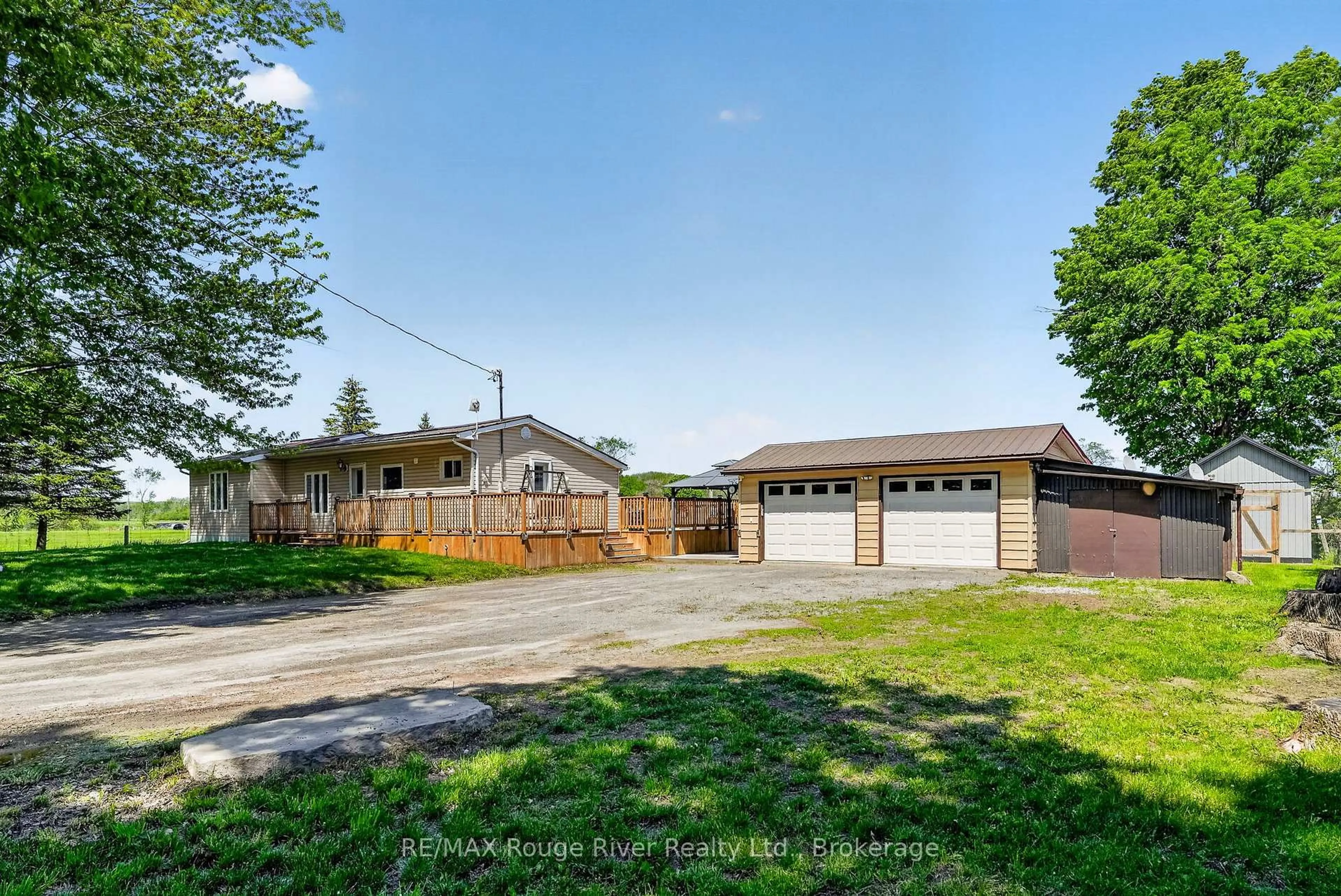 A pic from outside/outdoor area/front of a property/back of a property/a pic from drone, street for 417 Bigford Rd, Brighton Ontario K0K 1H0