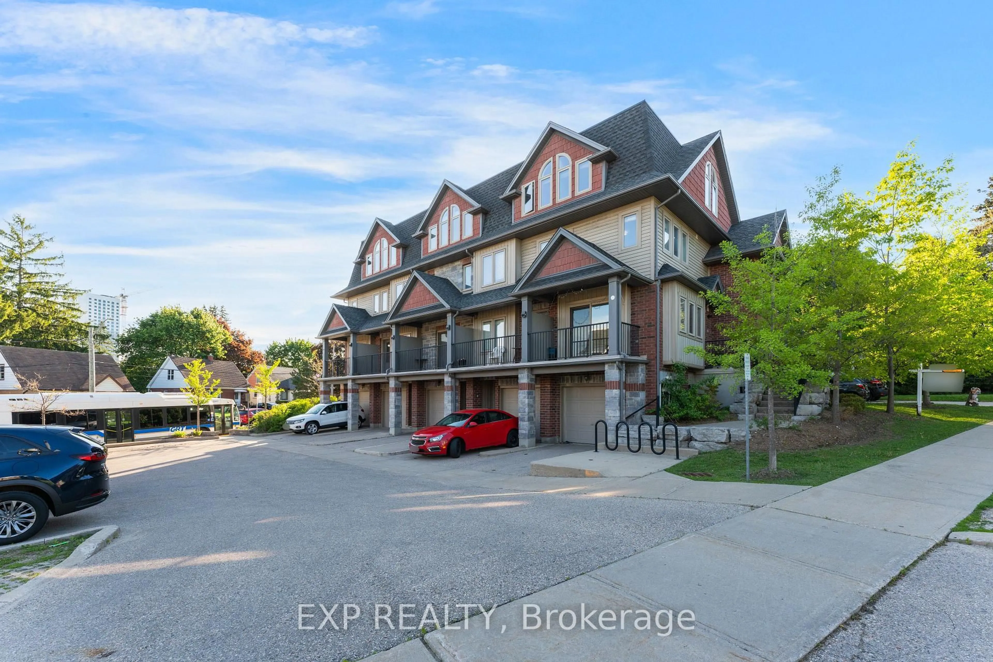 A pic from outside/outdoor area/front of a property/back of a property/a pic from drone, street for 487 EAST Ave #5, Kitchener Ontario N2H 0A8