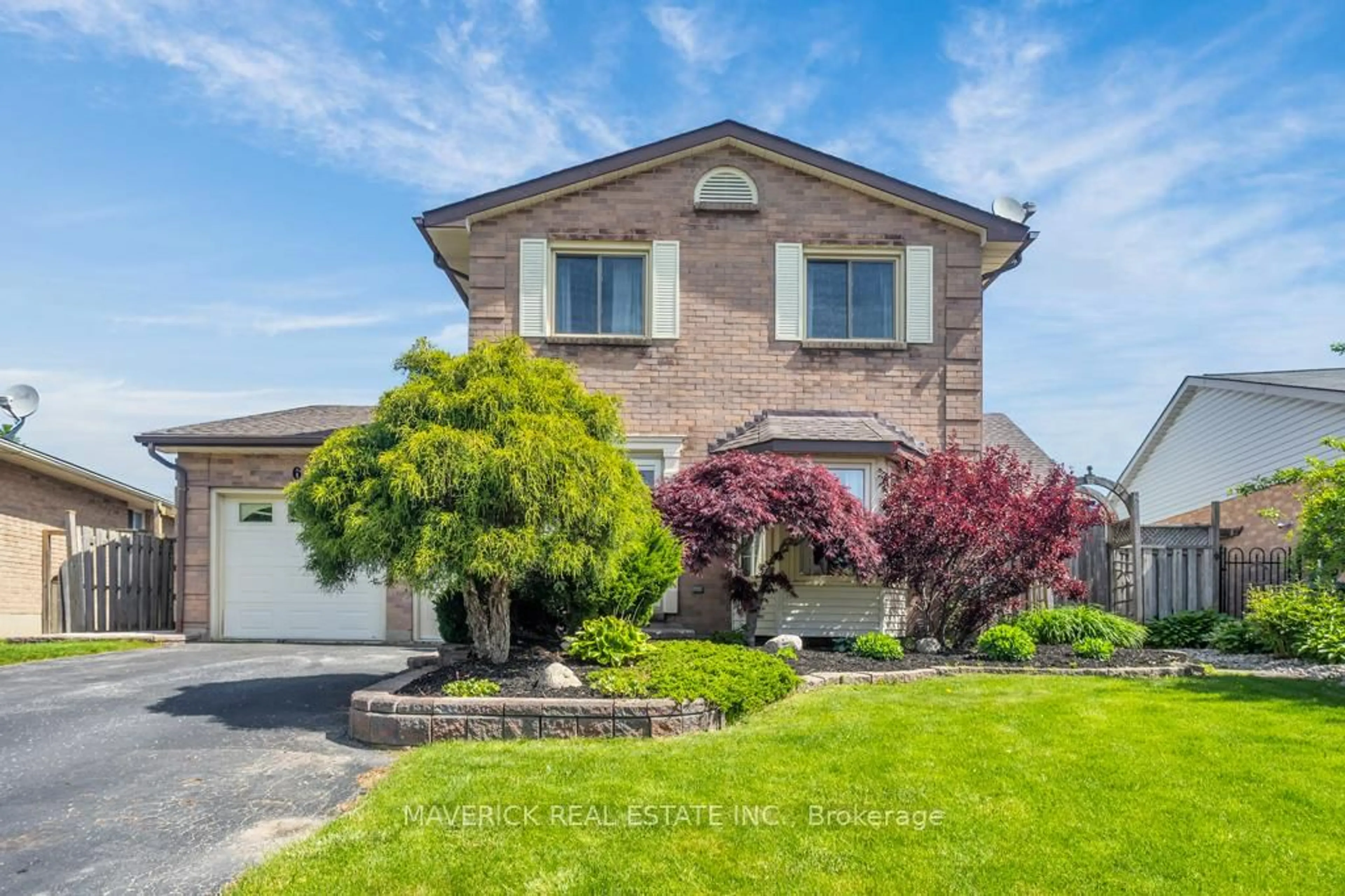 Unknown for 6 BONNIE Pl, St. Thomas Ontario N5R 5W3