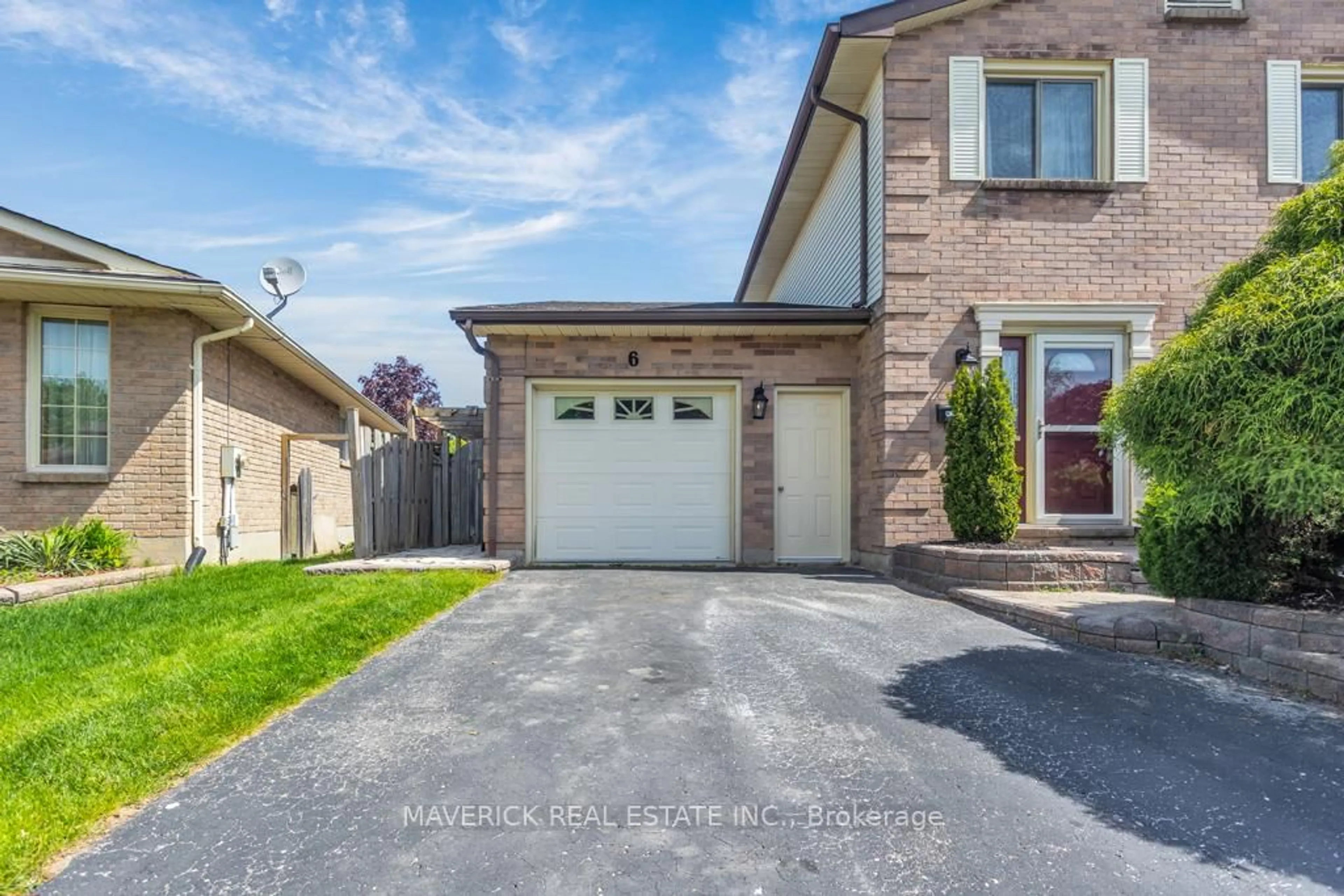 Home with brick exterior material, street for 6 BONNIE Pl, St. Thomas Ontario N5R 5W3
