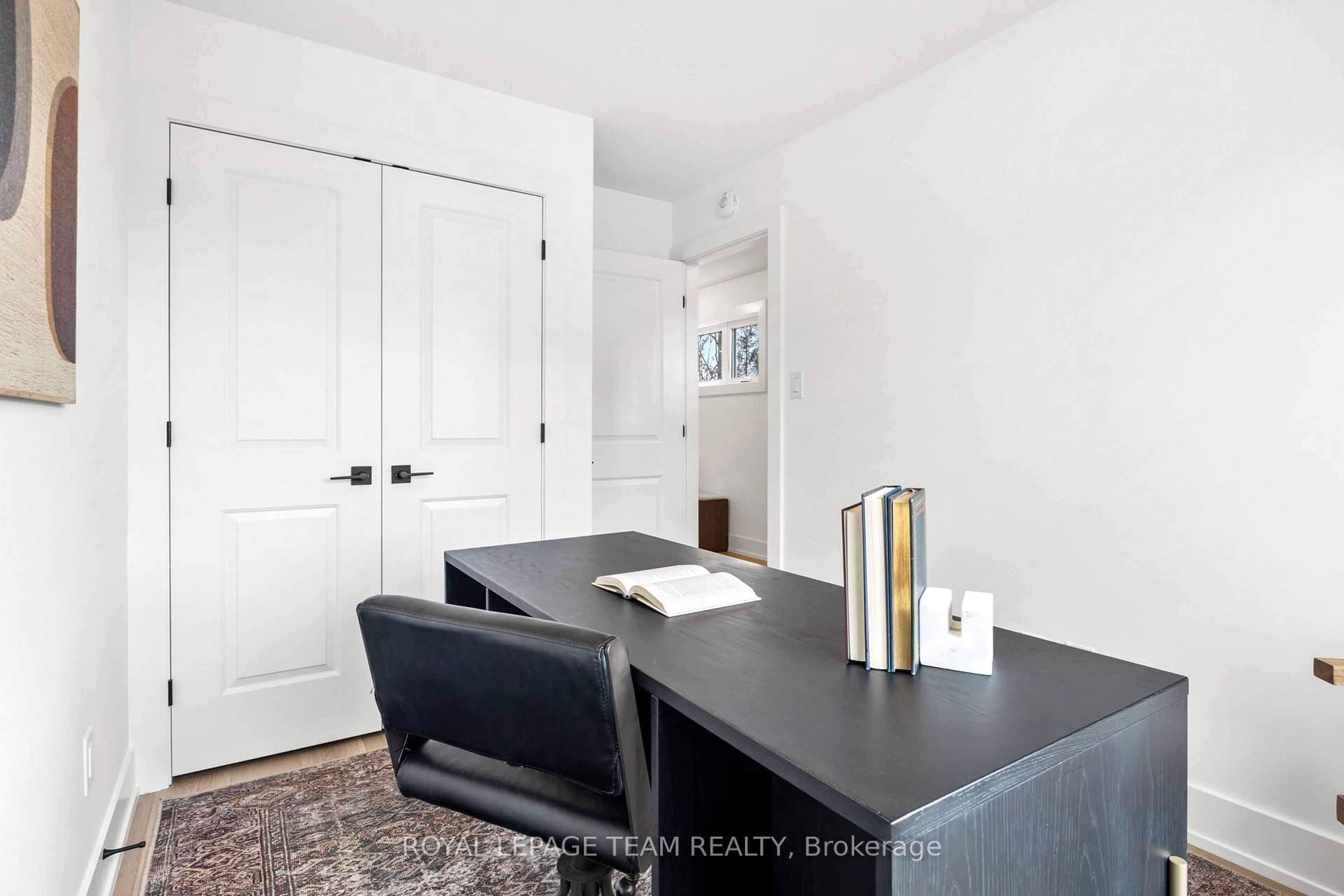 Indoor entryway for 52 Whitcomb Cres, Smiths Falls Ontario K7A 0C2