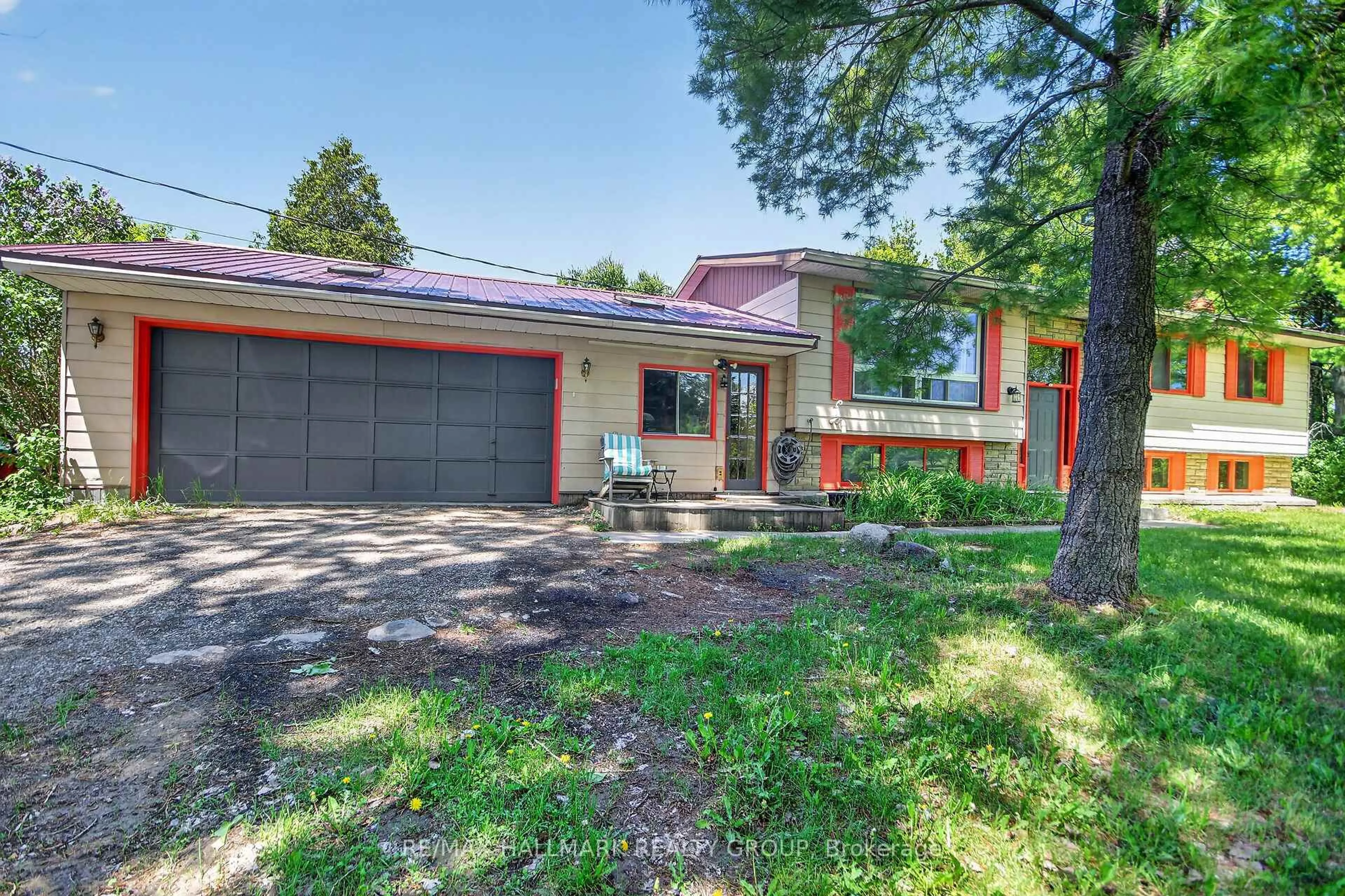 Home with brick exterior material, street for 1054 McCrea Rd, Merrickville Ontario K0G 1N0
