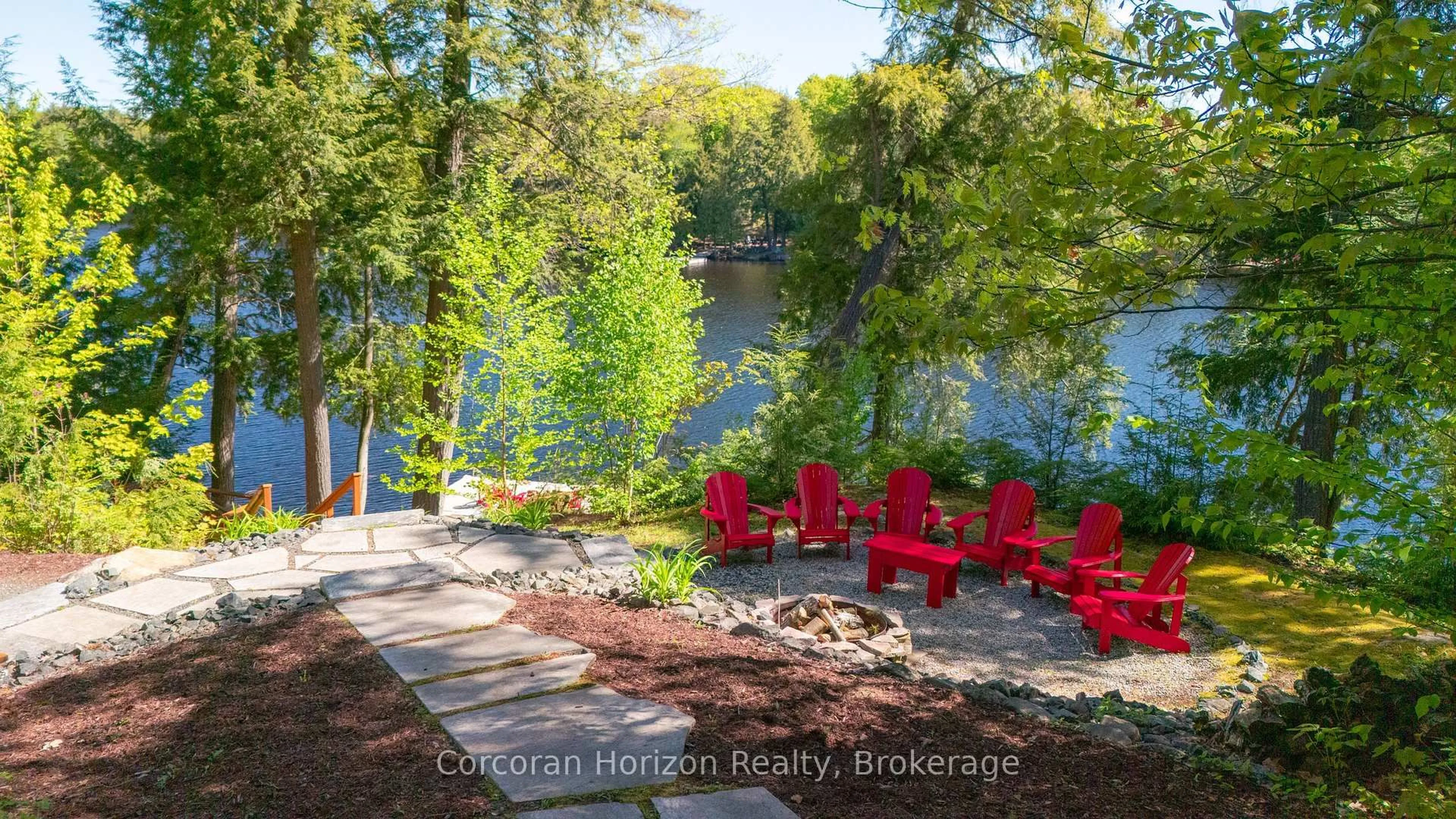 Patio, unknown for 15 LYNDSEY Lane, McKellar Ontario P2A 0B5