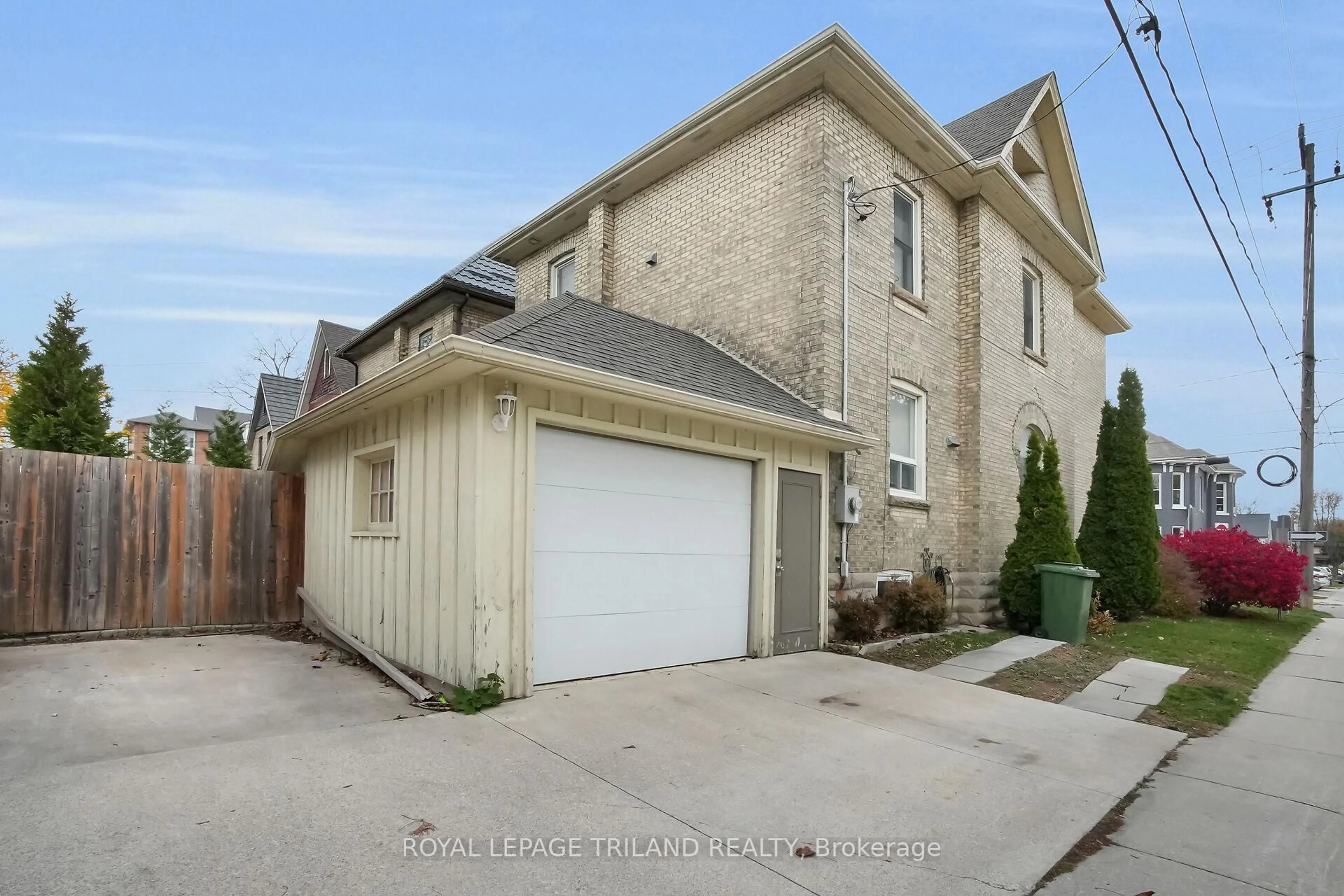 Unknown for 40 Metcalfe St, St. Thomas Ontario N5R 3K2