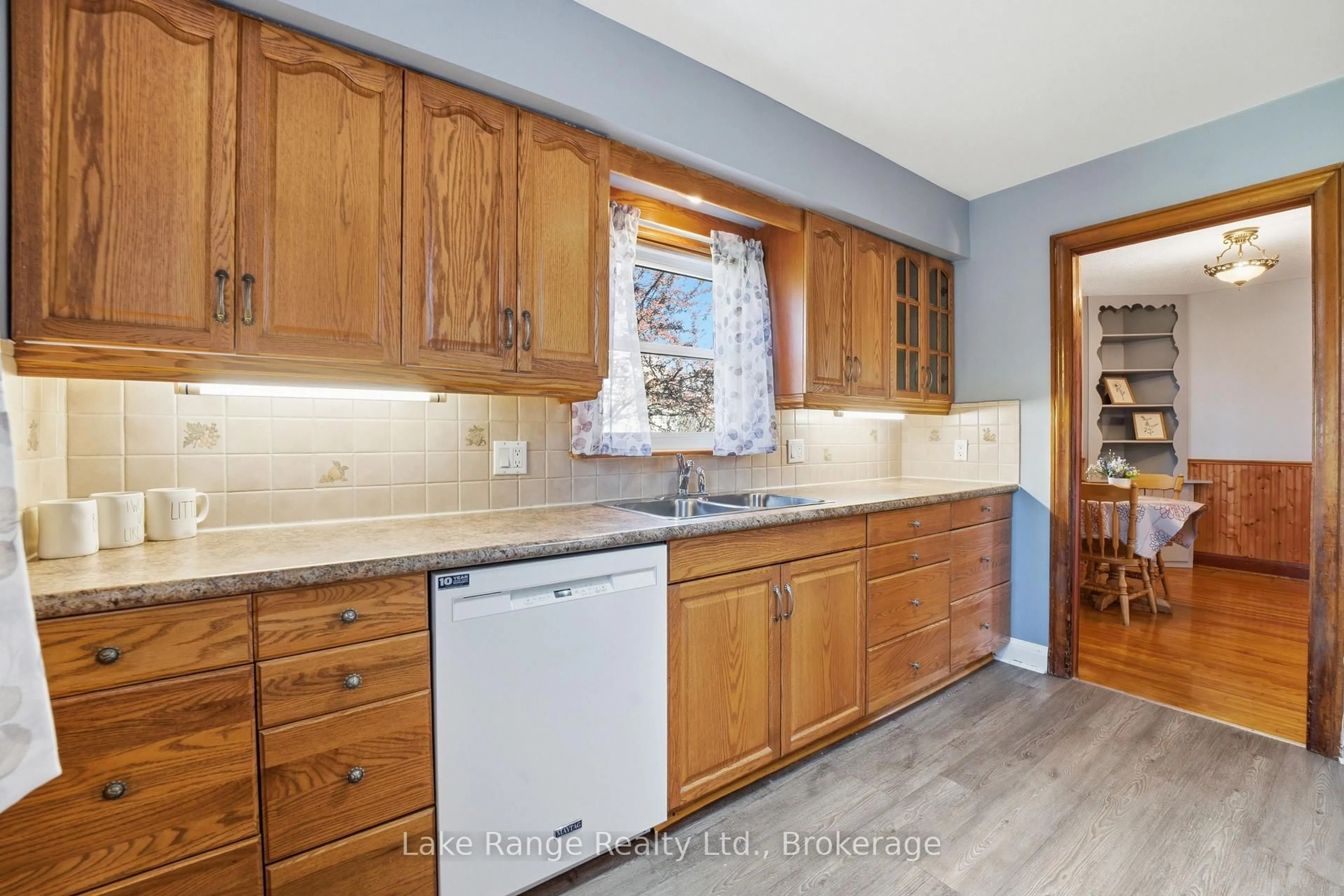 Unknown for 524 Gough St, Huron-Kinloss Ontario N0G 2H0