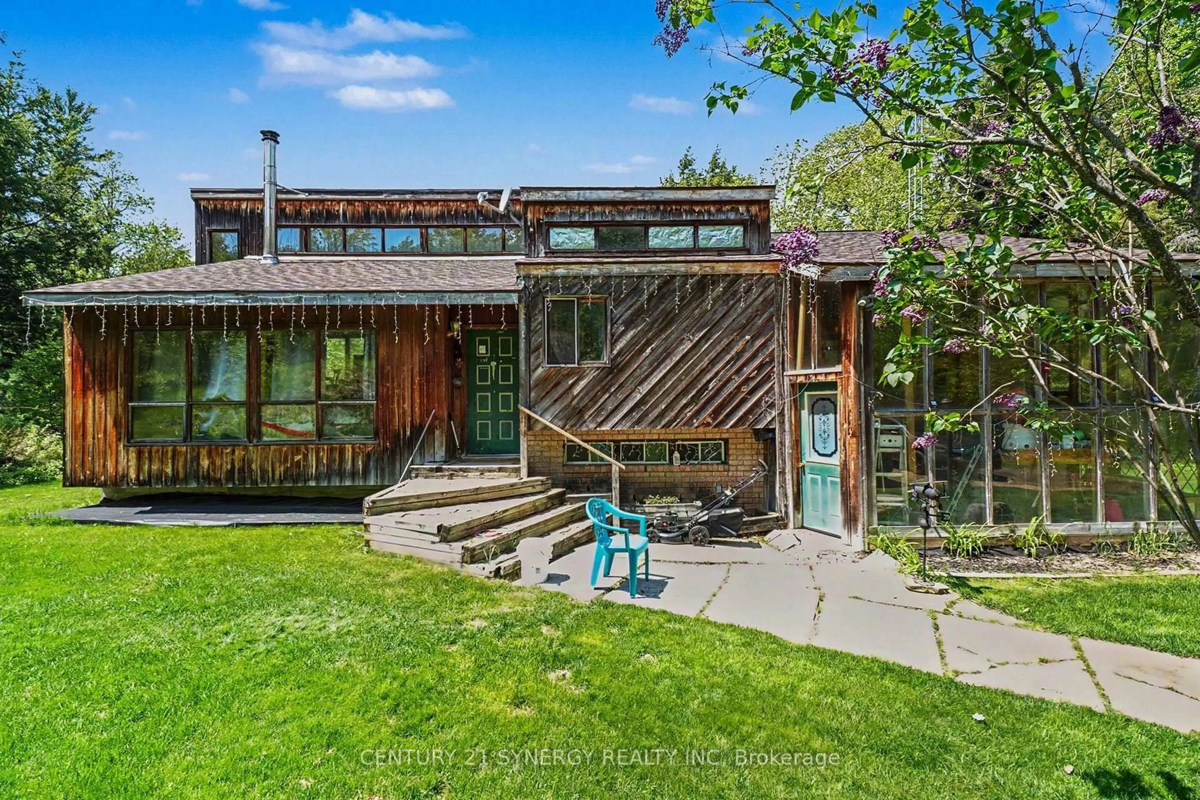 A pic from outside/outdoor area/front of a property/back of a property/a pic from drone, unknown for 1148 Wolf Grove Rd, Almonte Ontario K0A 1A0