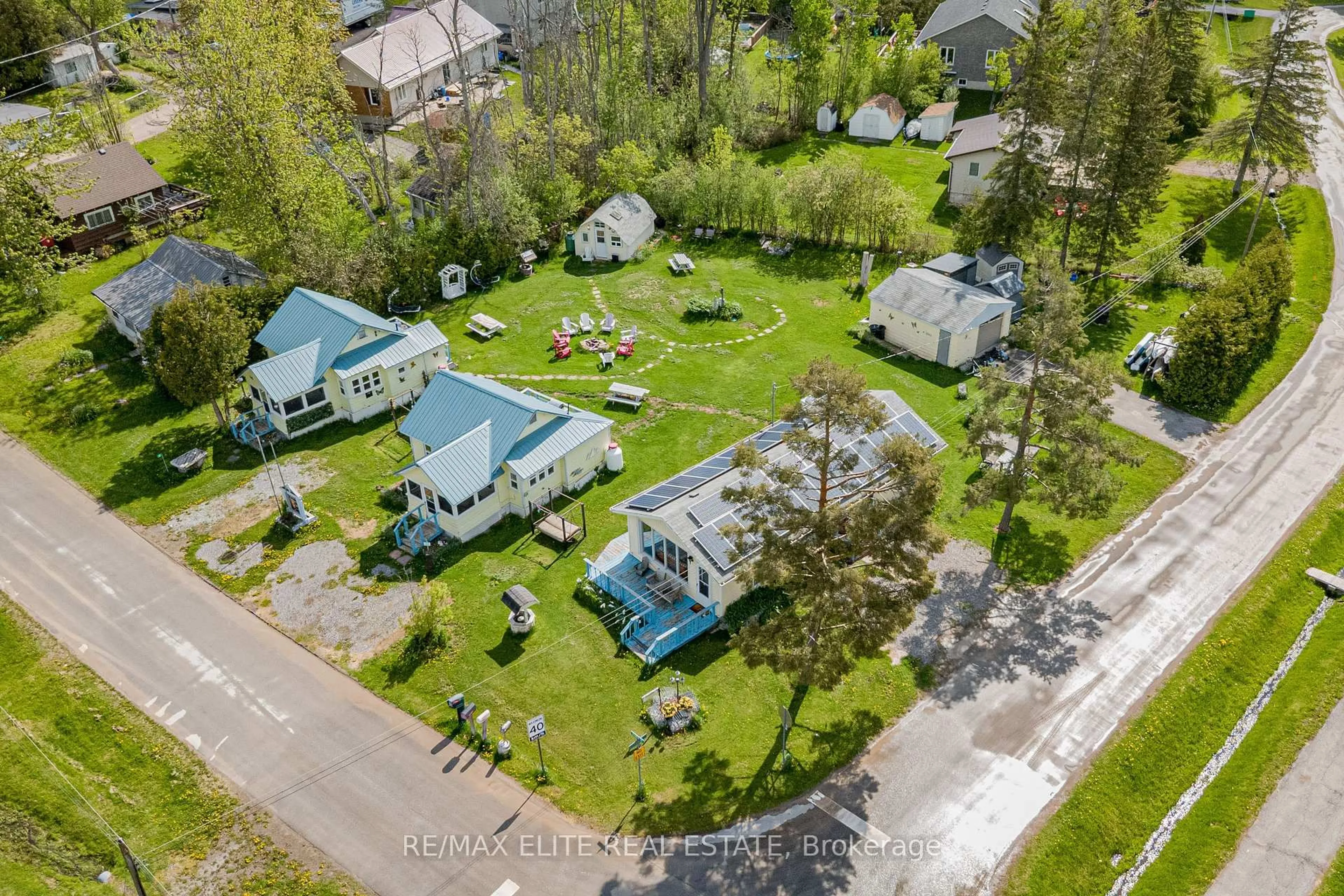 A pic from outside/outdoor area/front of a property/back of a property/a pic from drone, street for 10 Alexander Ave, Kawartha Lakes Ontario K0M 1L0