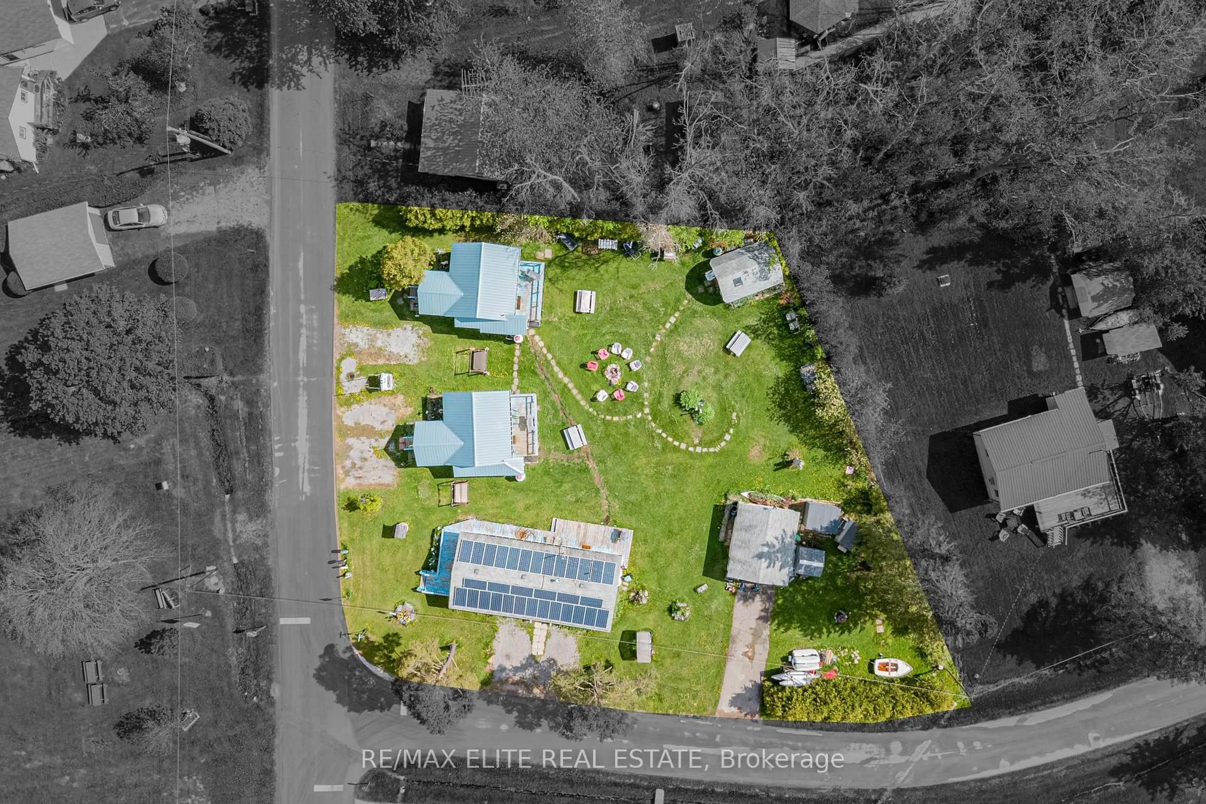 A pic from outside/outdoor area/front of a property/back of a property/a pic from drone, unknown for 10 Alexander Ave, Kawartha Lakes Ontario K0M 1L0