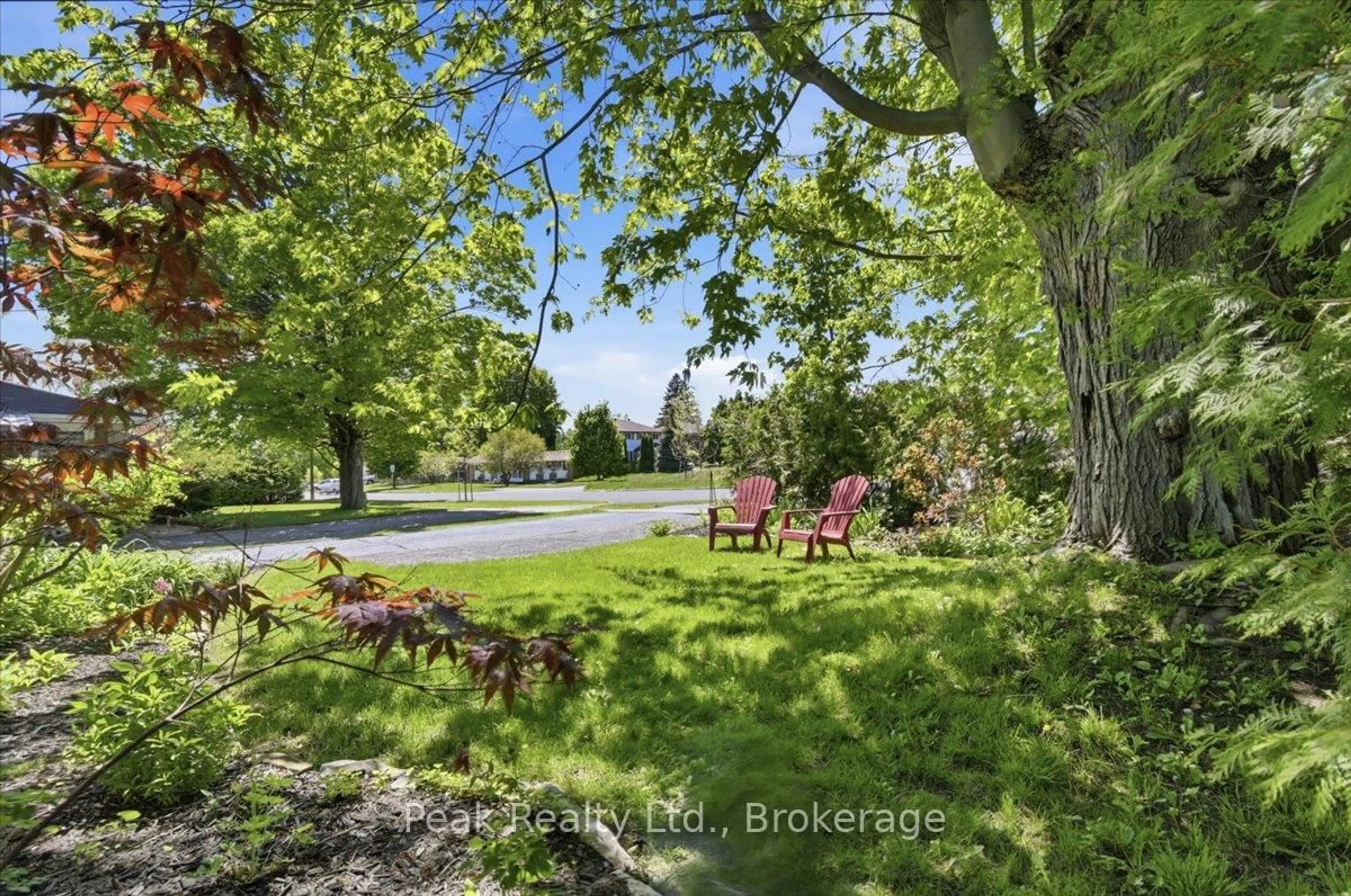 A pic from outside/outdoor area/front of a property/back of a property/a pic from drone, street for 1344 Royal Dr, Peterborough Ontario K9H 6R8