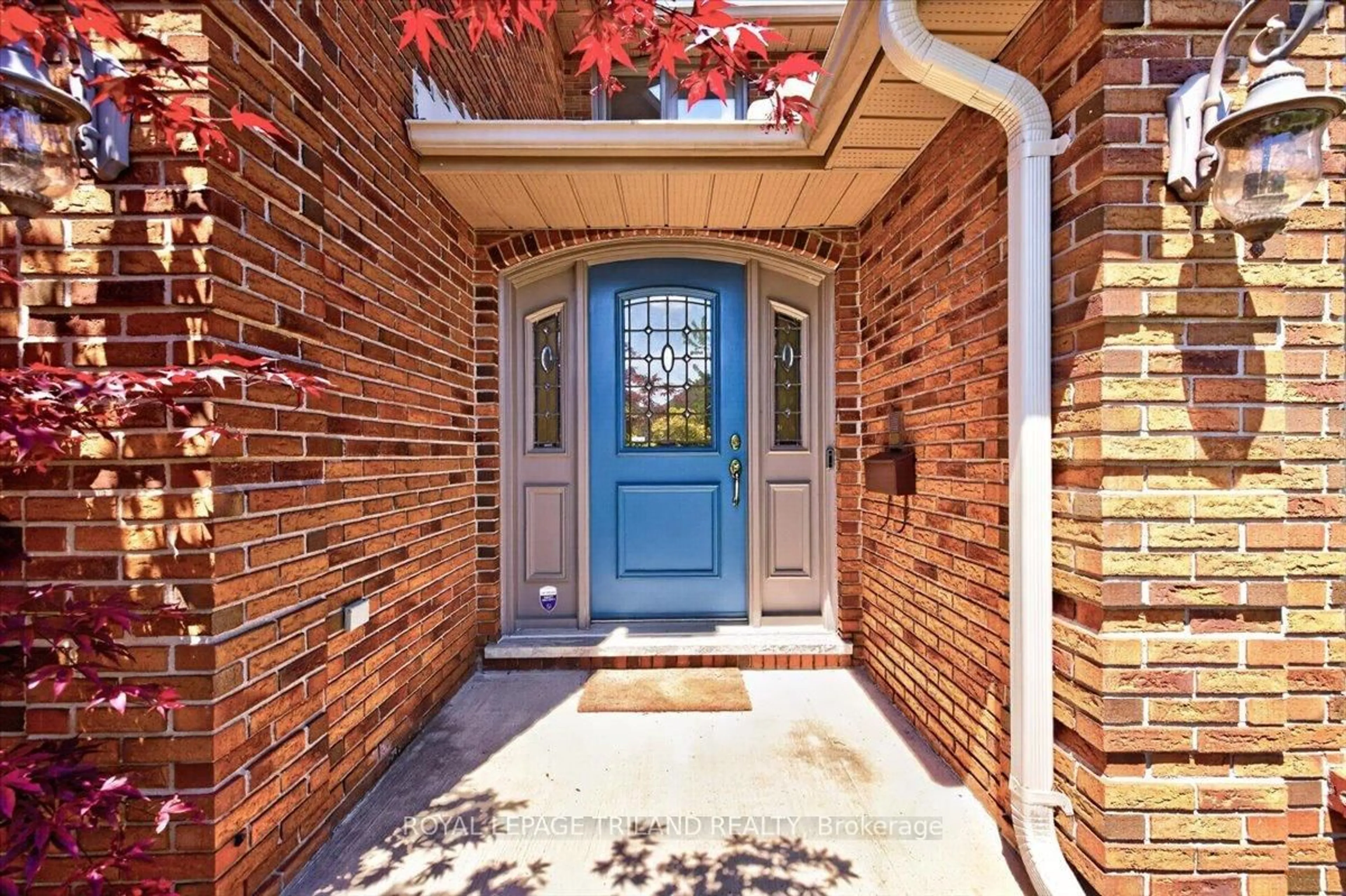 Unknown for 30 Thirlmere Rd, London North Ontario N6G 4P7