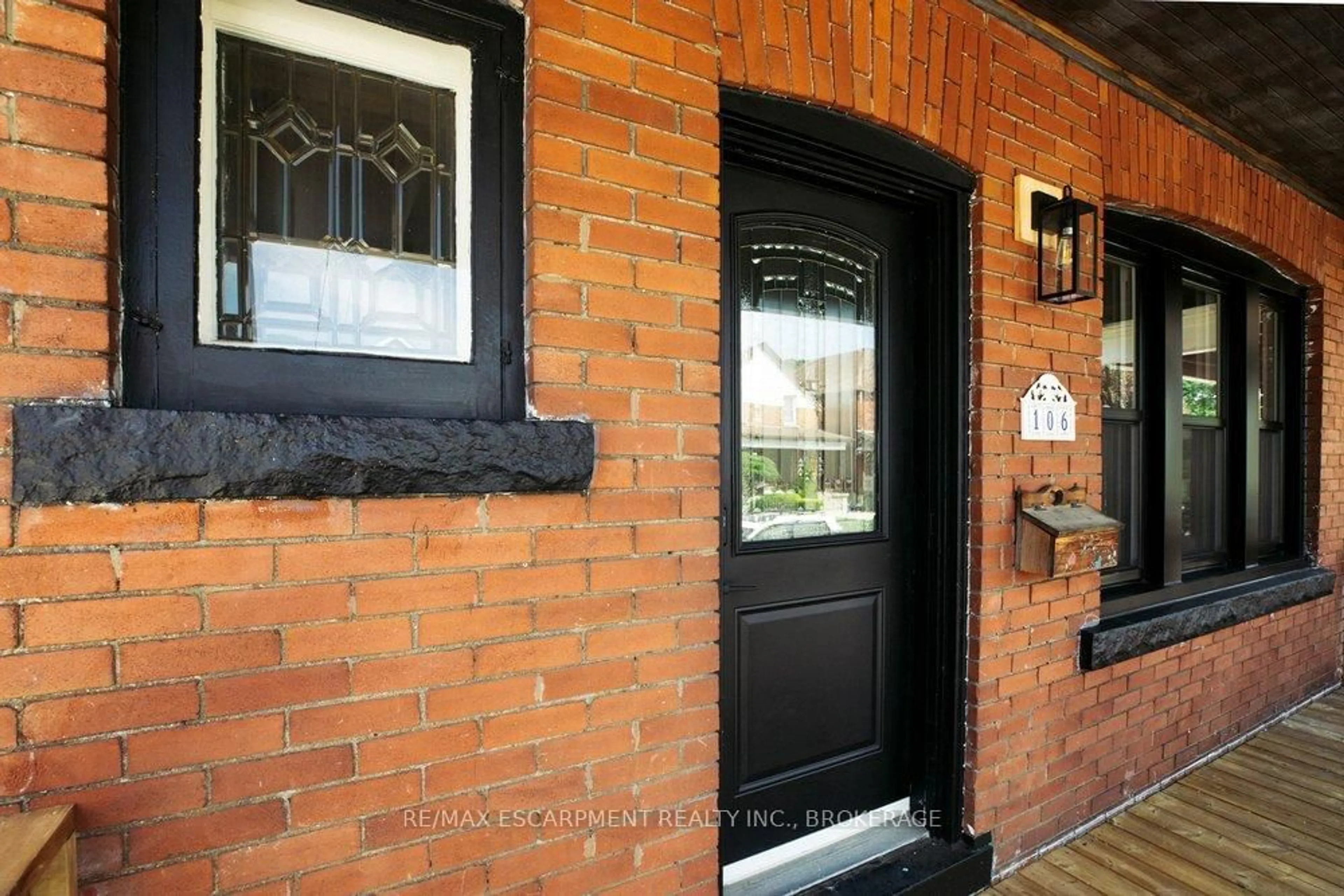 Unknown for 106 Grosvenor Ave, Hamilton Ontario L8L 7S6