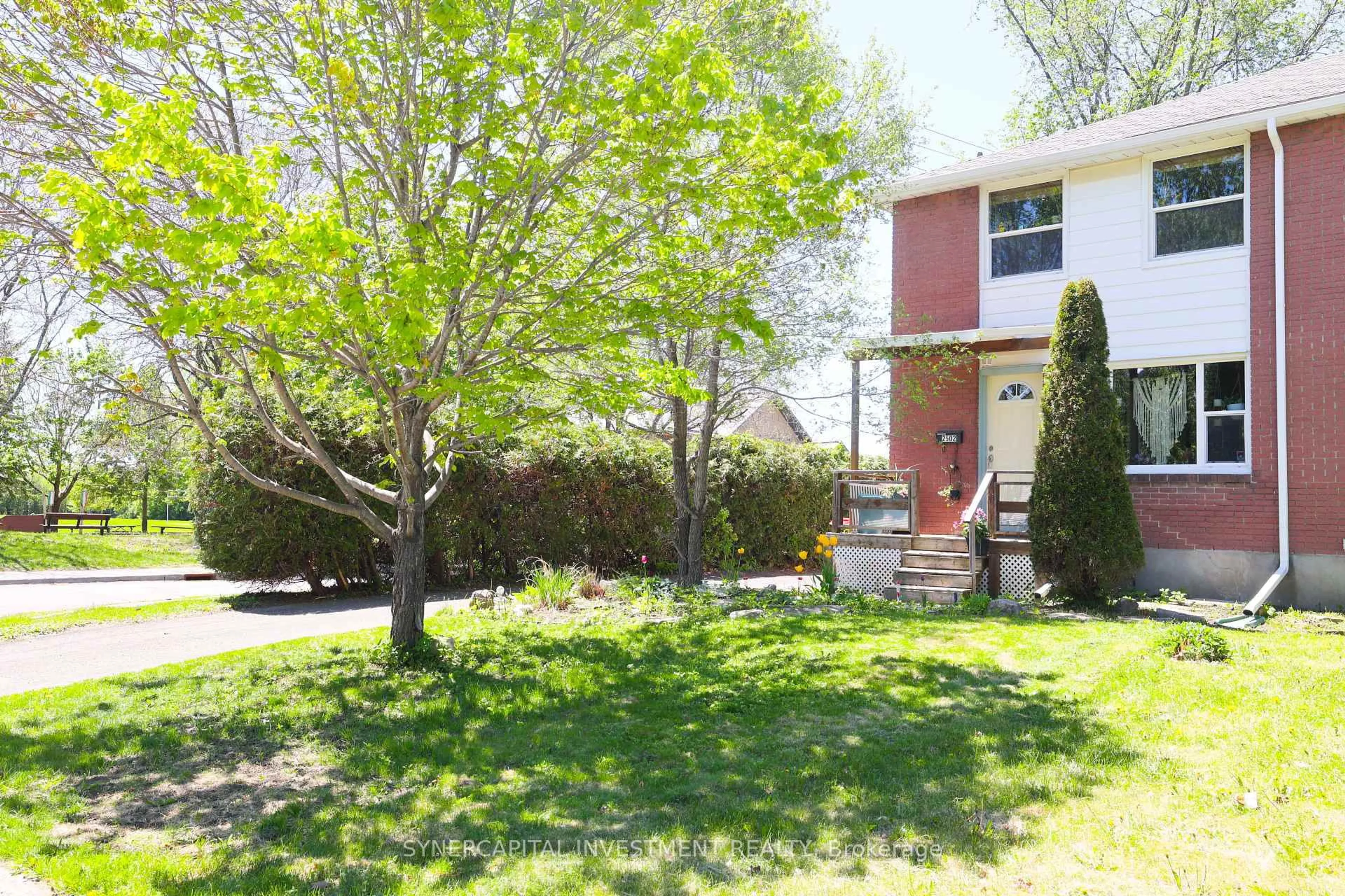 Unknown for 2502 Clementine Blvd, Ottawa Ontario K1V 8E4