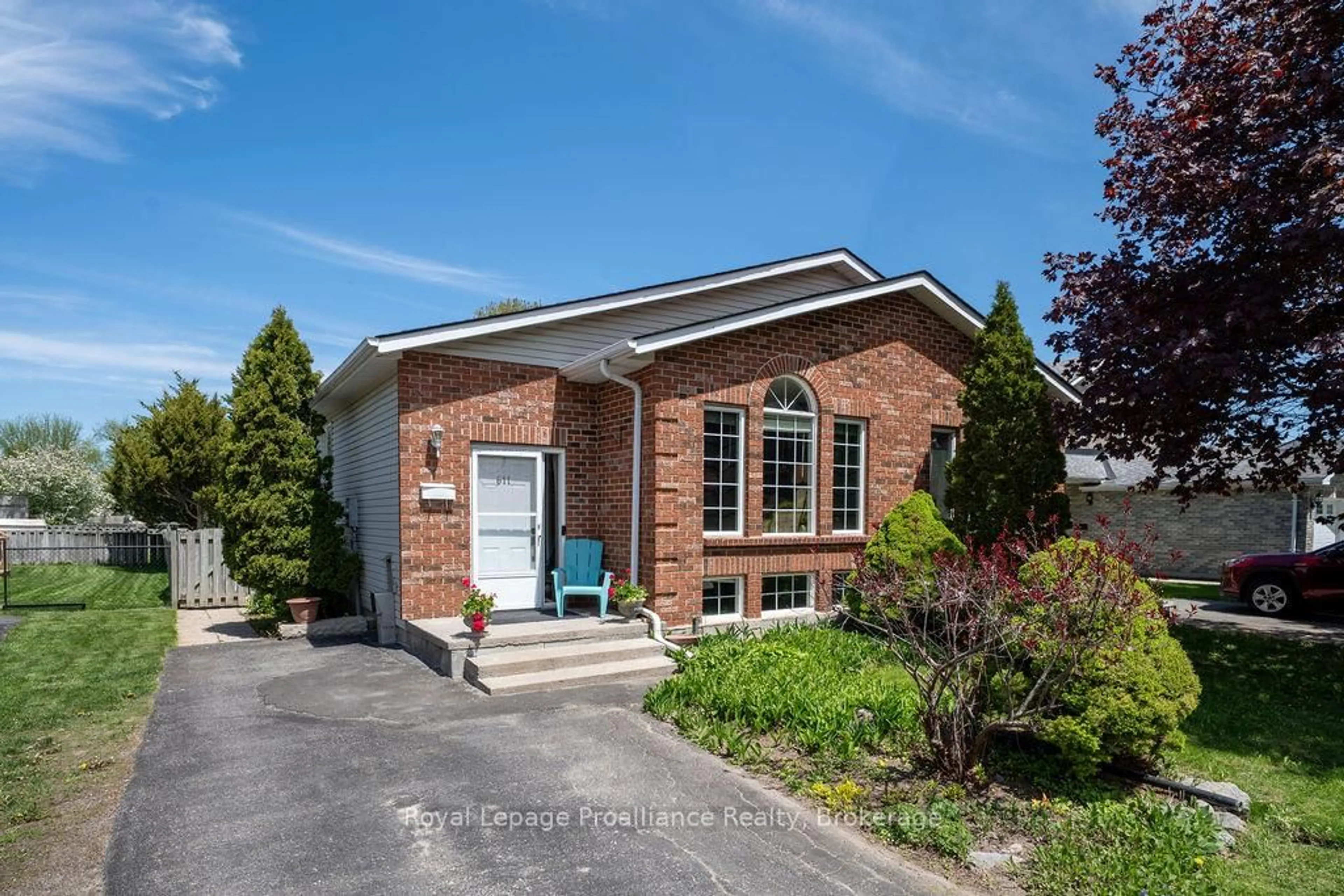 Home with brick exterior material, street for 611 Barnsley Cres, Kingston Ontario K7M 8X4